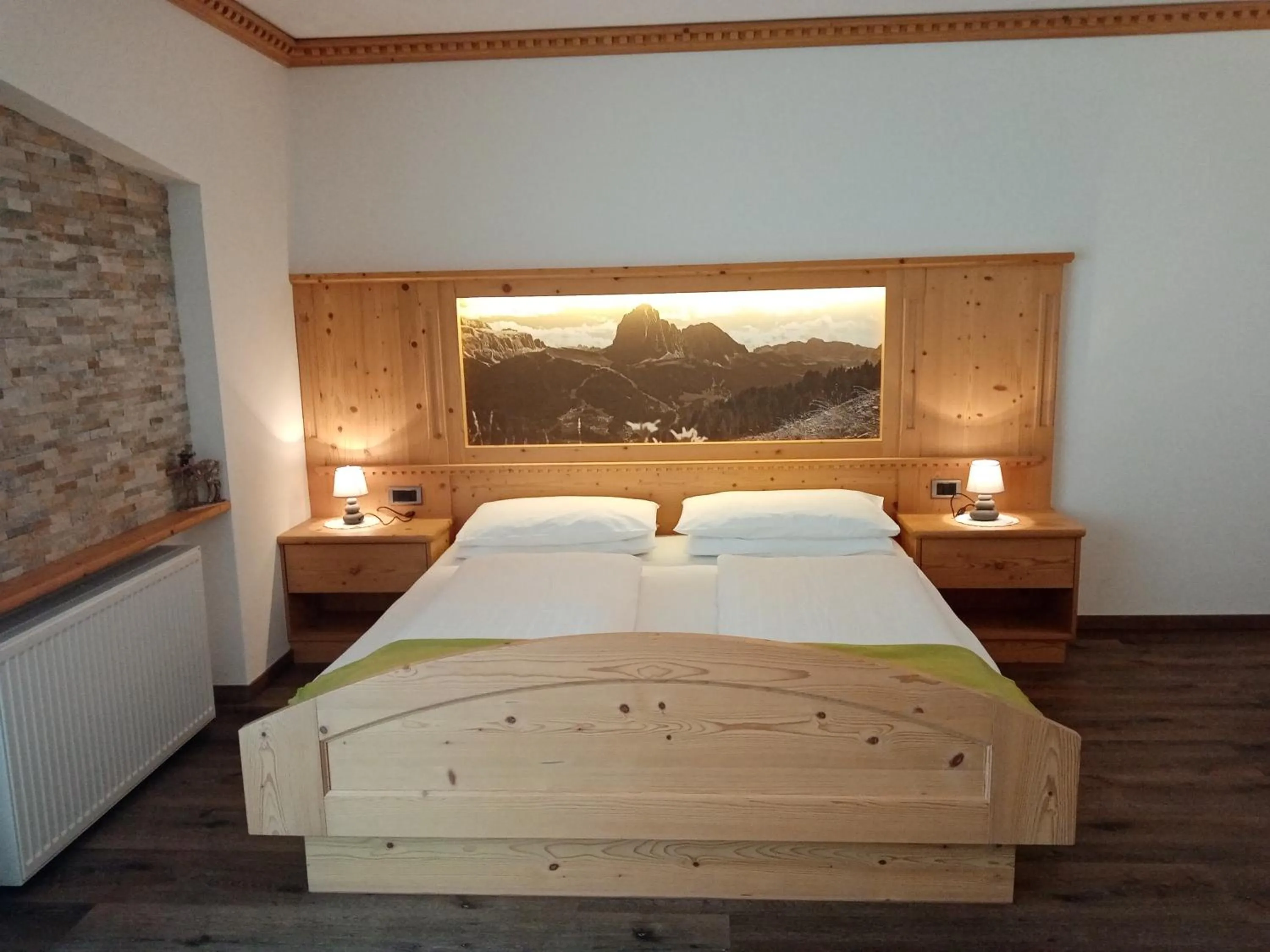 Photo of the whole room, Bed in Hotel Garni Walter