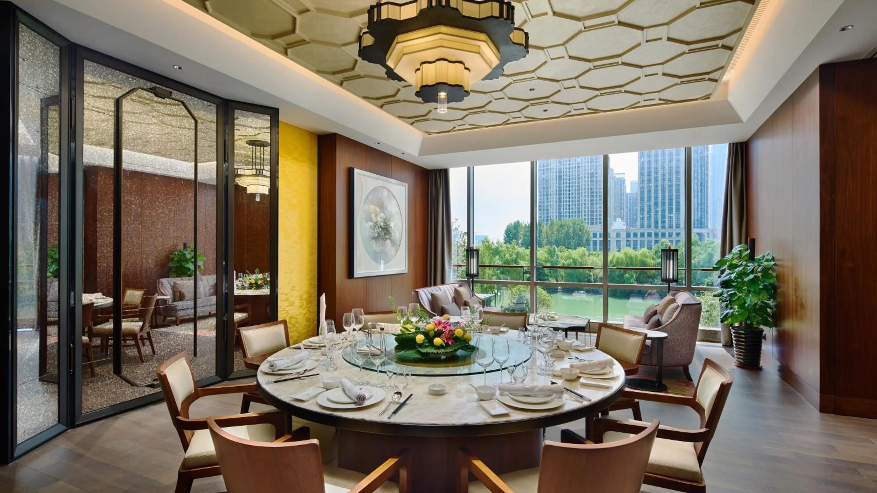 Restaurant/places to eat in InterContinental Hefei by IHG