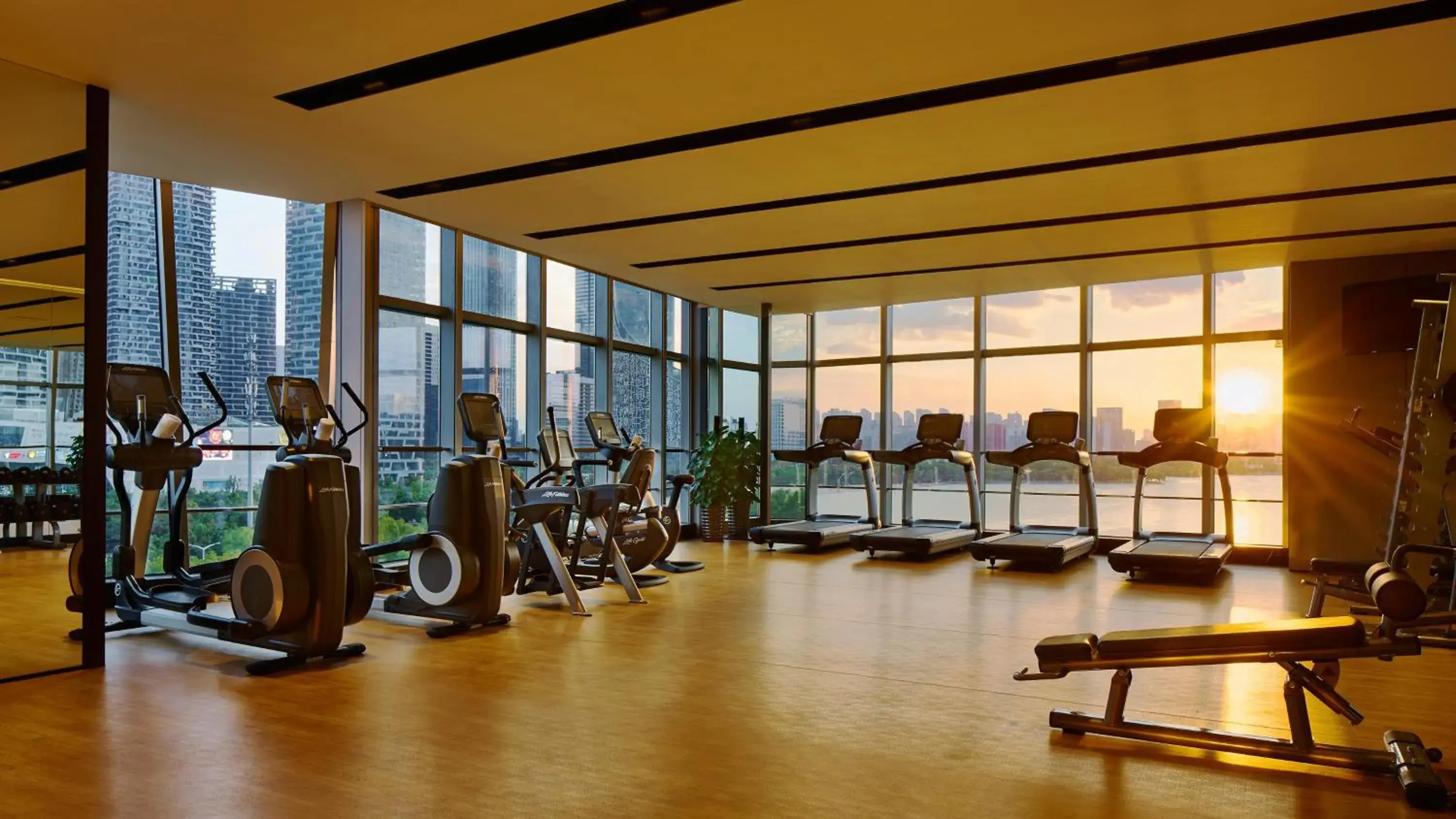 Fitness centre/facilities in InterContinental Hefei by IHG Fitness centre/facilities in InterContinental Hefei by IHG
