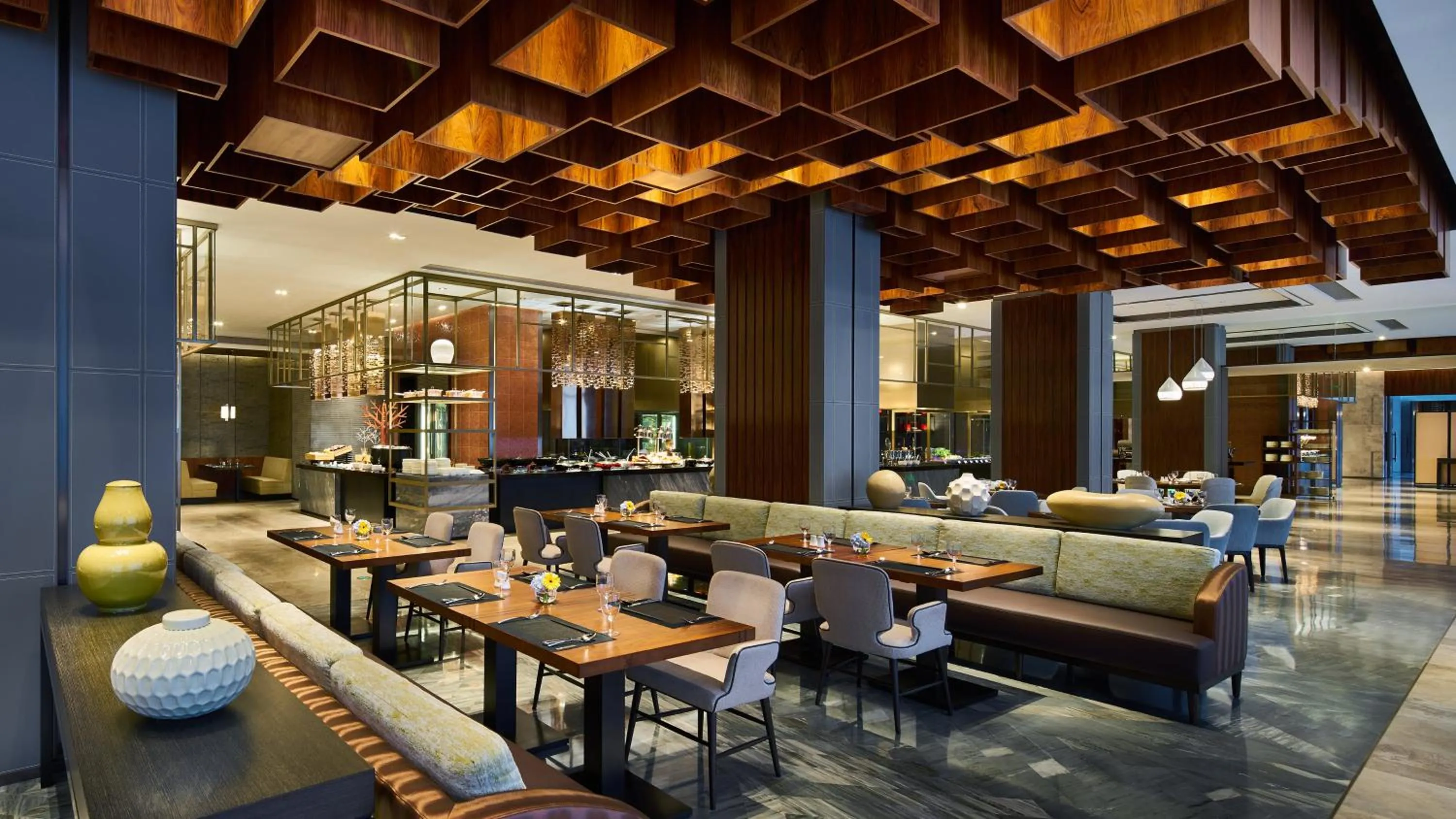 Restaurant/places to eat in InterContinental Hefei by IHG