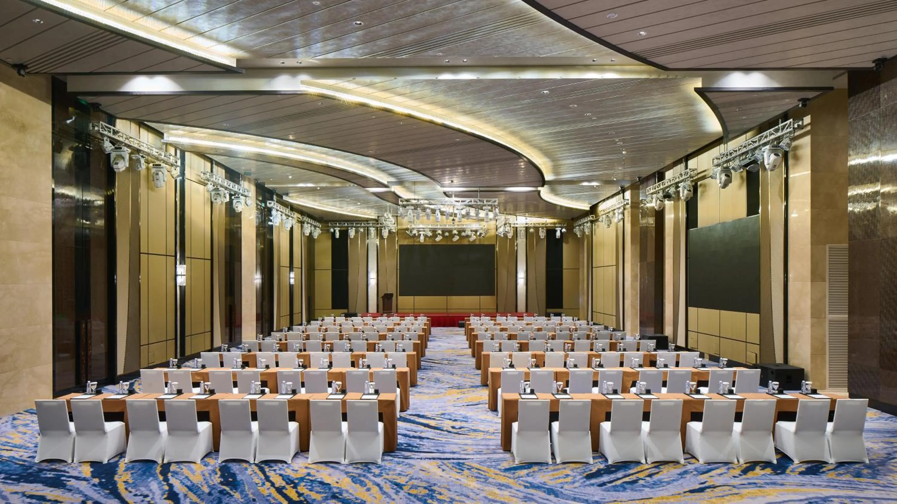 Meeting/conference room in InterContinental Hefei by IHG