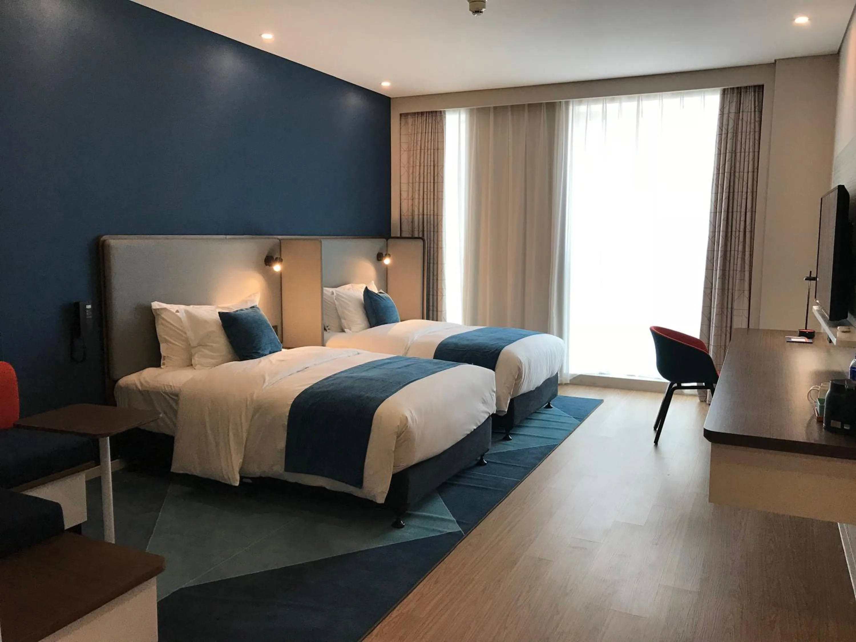 Photo of the whole room, Bed in Holiday Inn Express Hefei High Tech by IHG