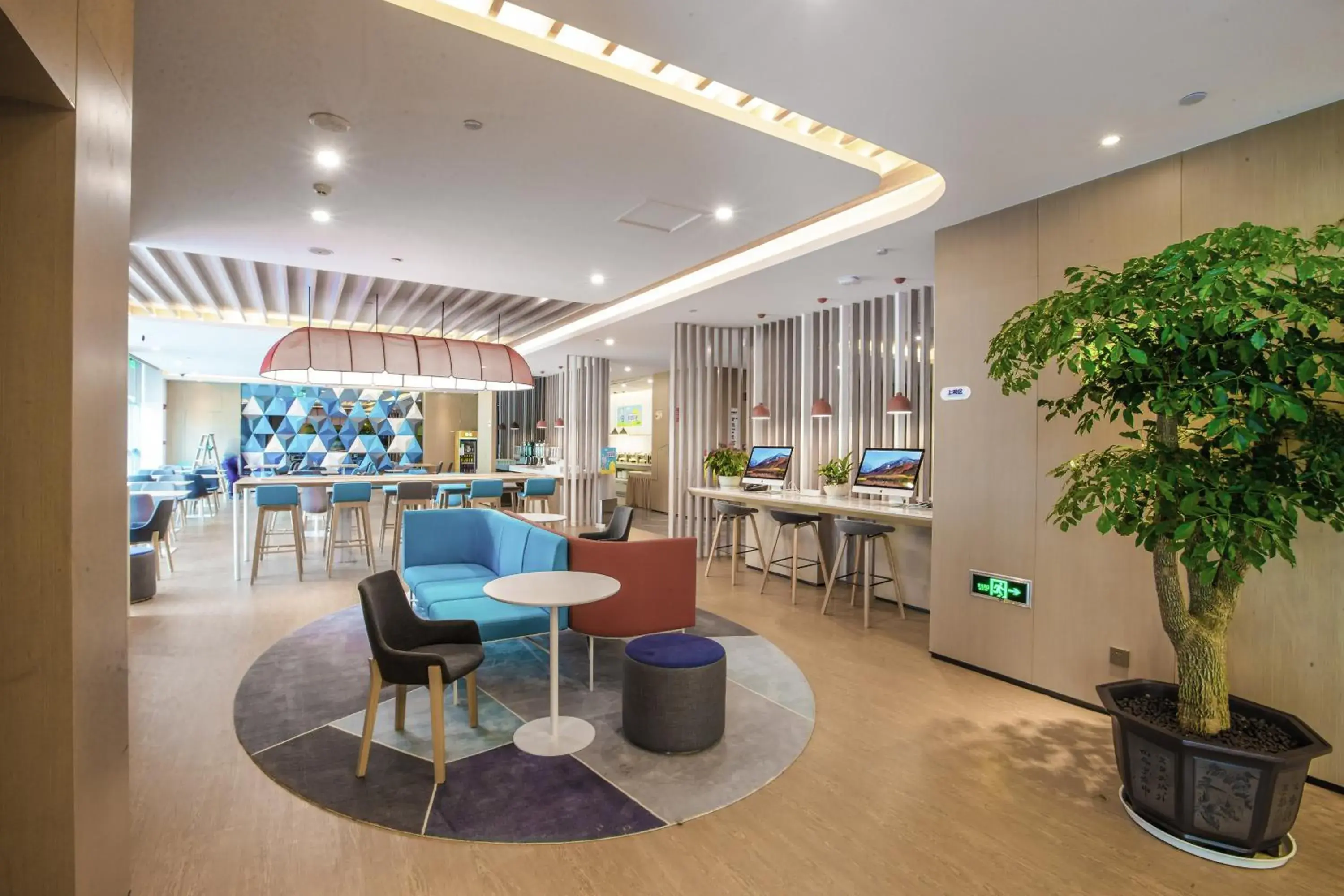 Property building in Holiday Inn Express Hefei High Tech by IHG Property building in Holiday Inn Express Hefei High Tech by IHG