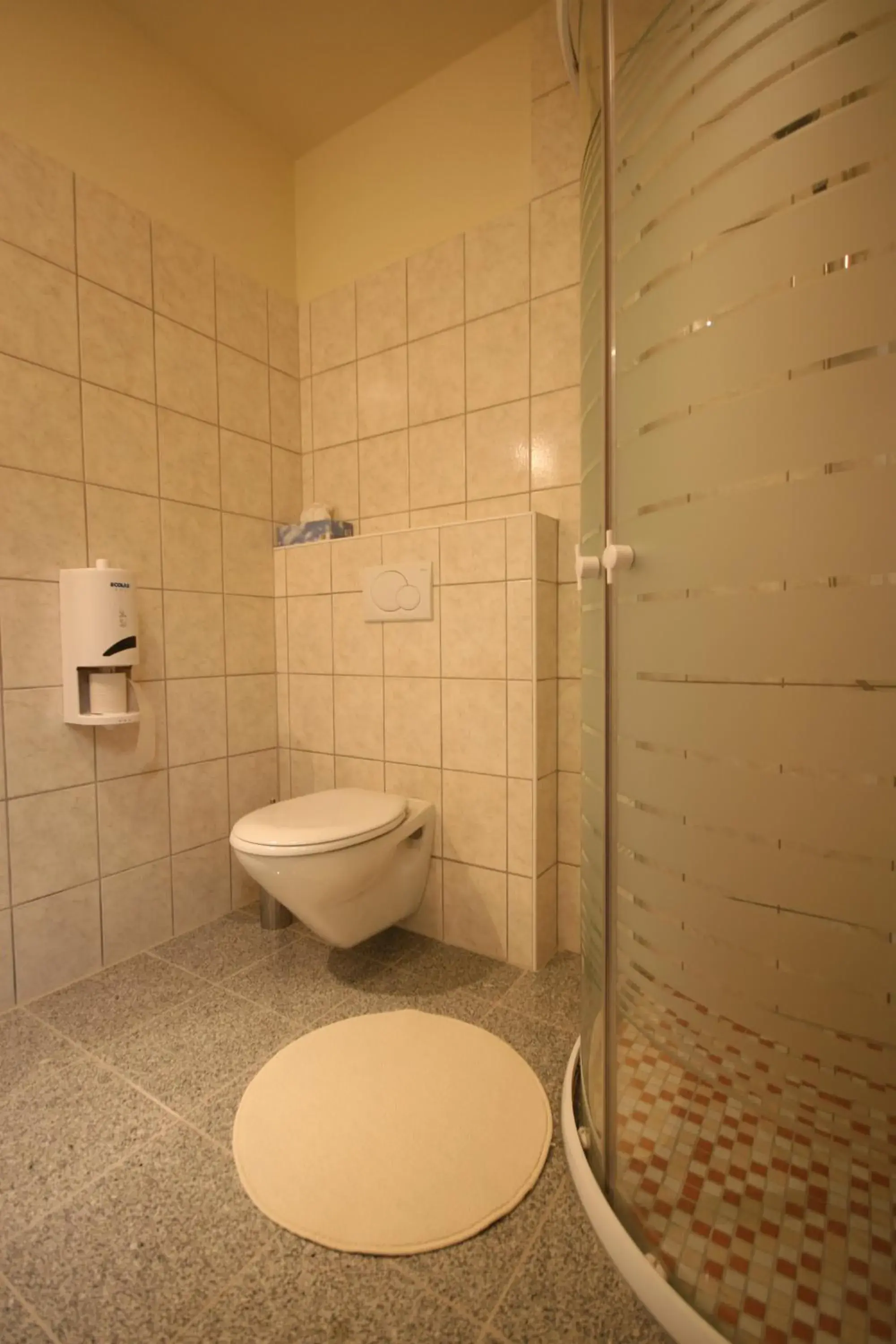 Double Room - single occupancy in Gösser BACHGASSLHOF -- Bed and Breakfast -- Apartments Double Room - single occupancy in Gösser BACHGASSLHOF -- Bed and Breakfast -- Apartments