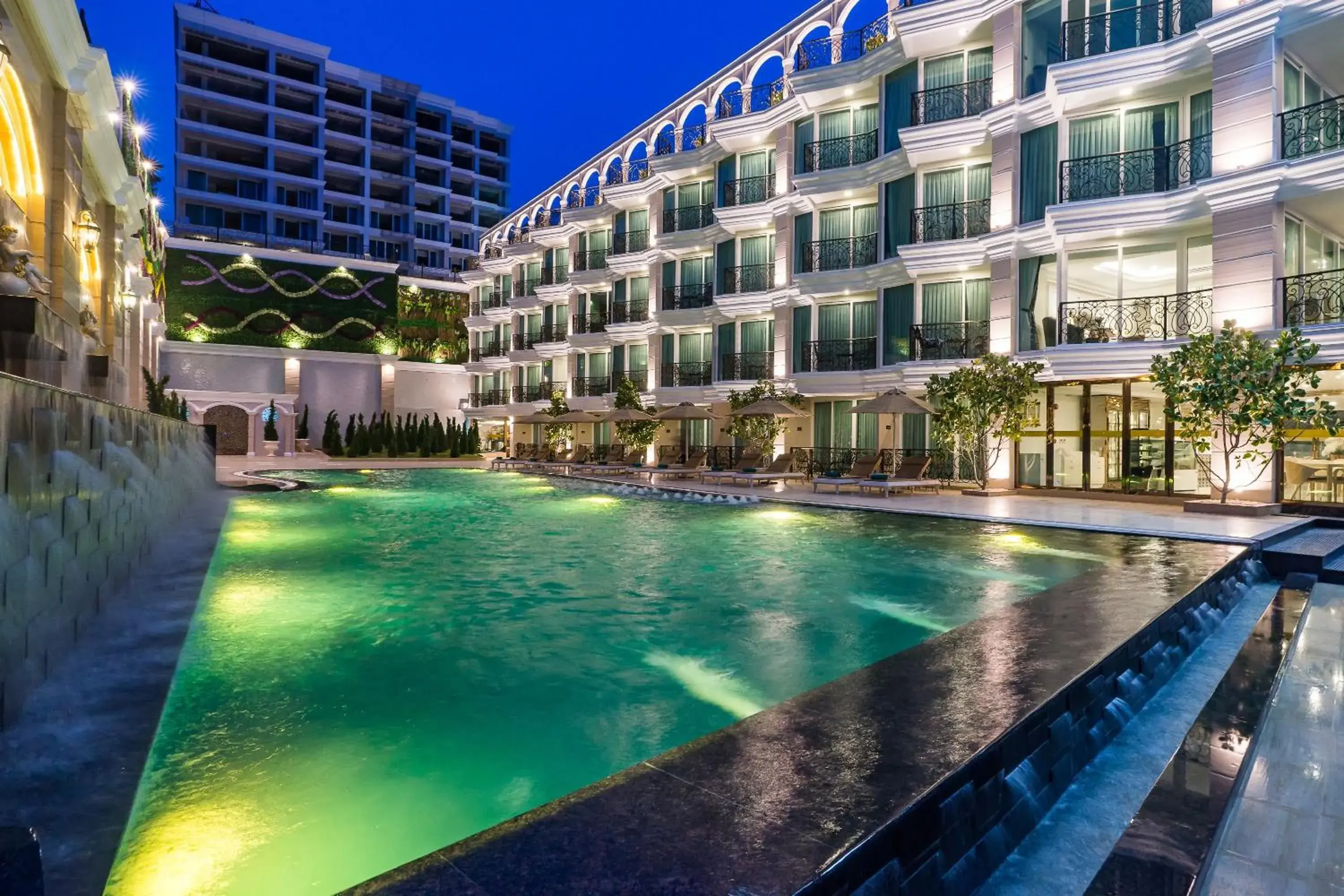 Pool view in LK Emerald Beach - SHA Extra Plus Pool view in LK Emerald Beach - SHA Extra Plus