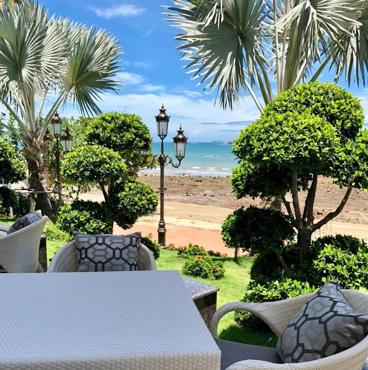 Garden in LK Emerald Beach - SHA Extra Plus