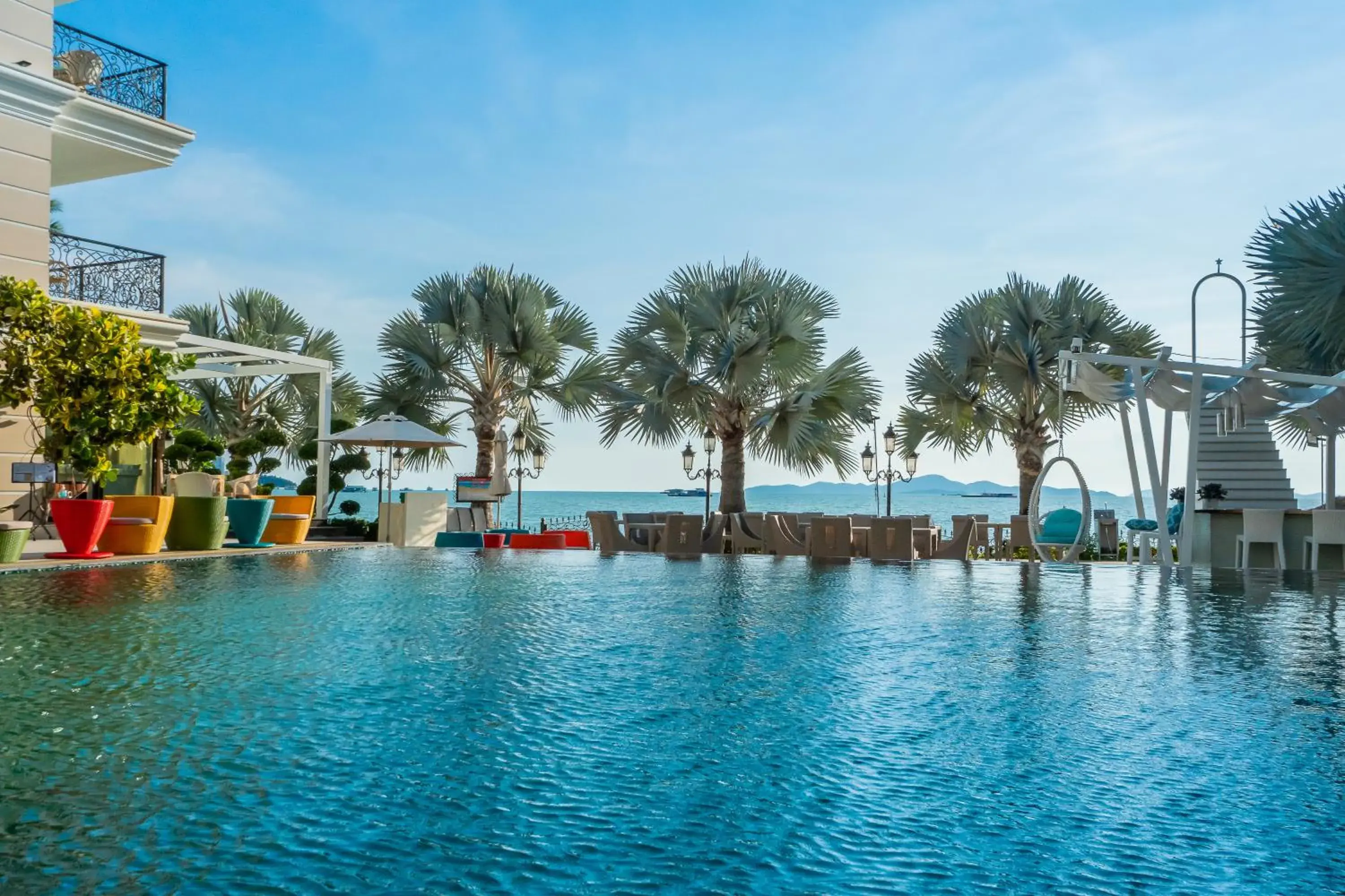 Pool view in LK Emerald Beach - SHA Extra Plus Pool view in LK Emerald Beach - SHA Extra Plus