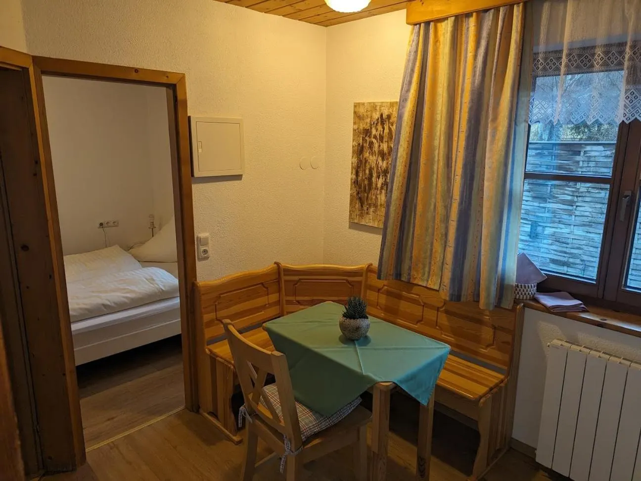 Dining area, Bed in Pension Sydler