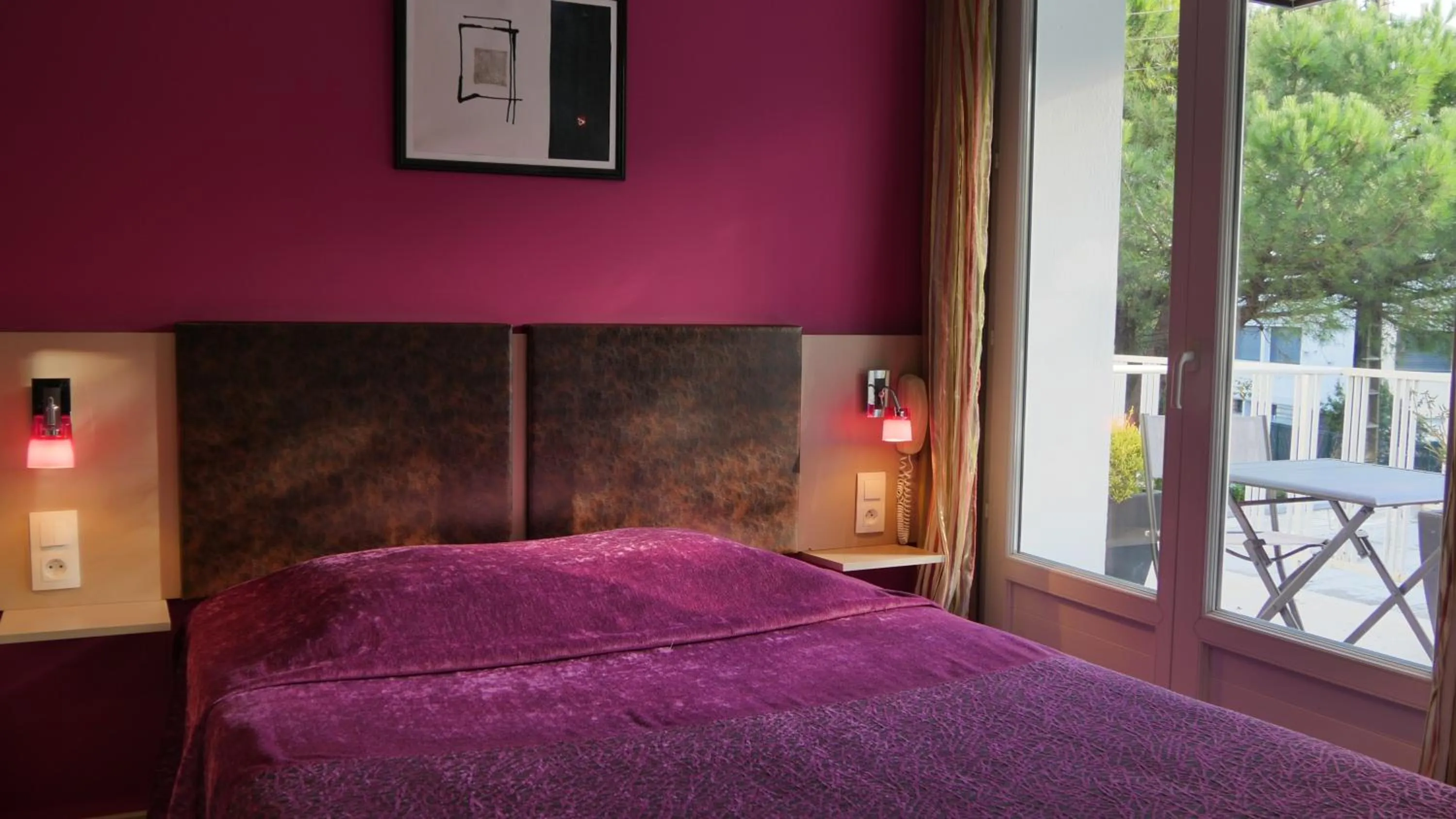 Bed in Hôtel Savary