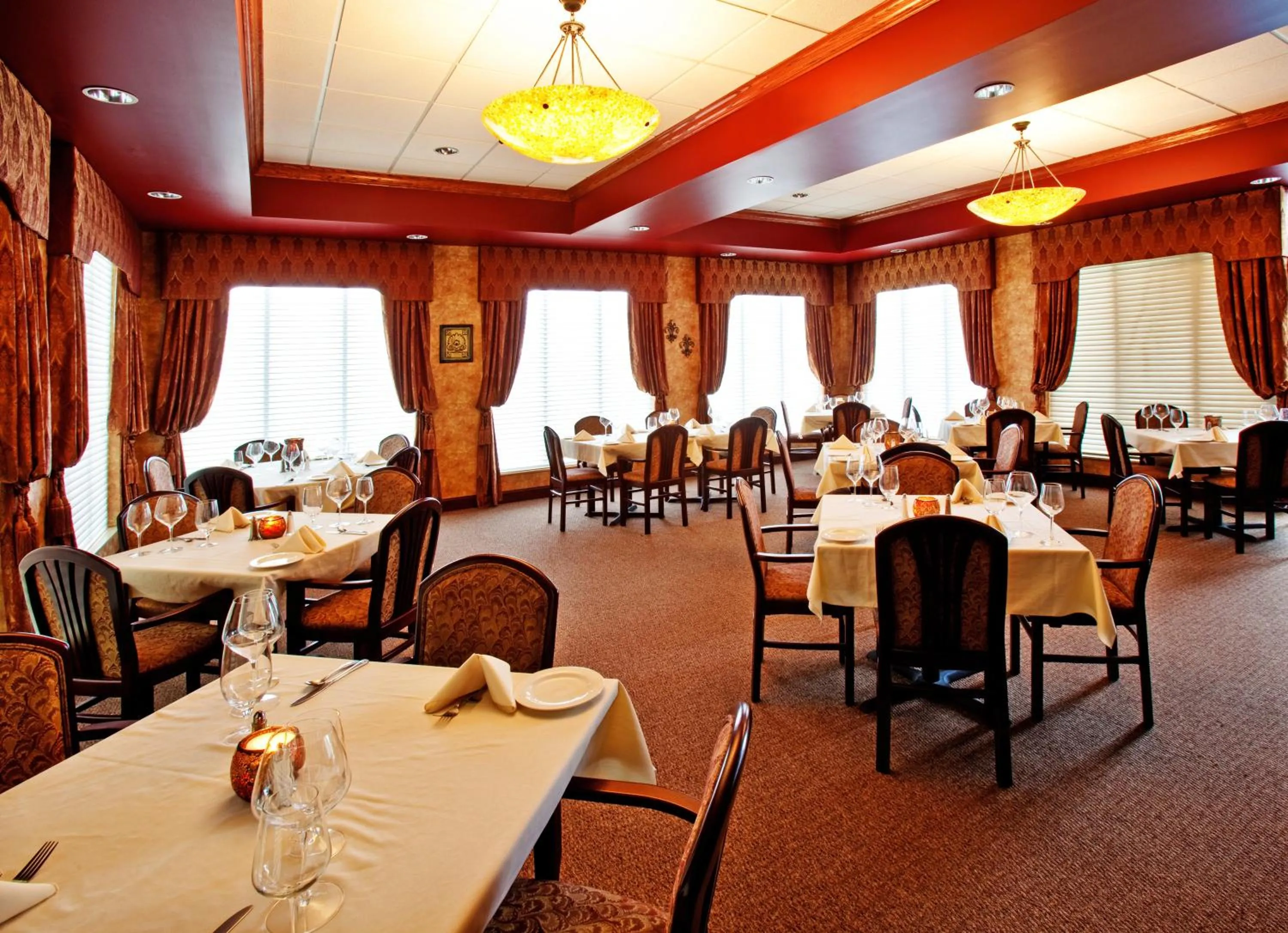 Restaurant/places to eat in Holiday Inn Quincy by IHG