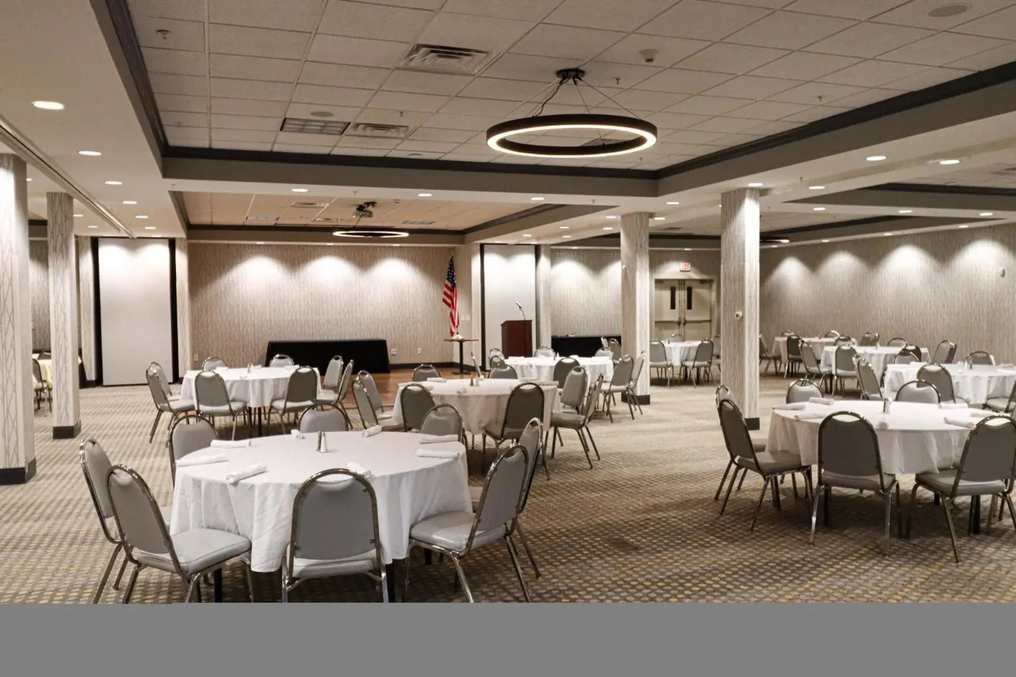 Restaurant/places to eat in Holiday Inn Quincy by IHG Restaurant/places to eat in Holiday Inn Quincy by IHG