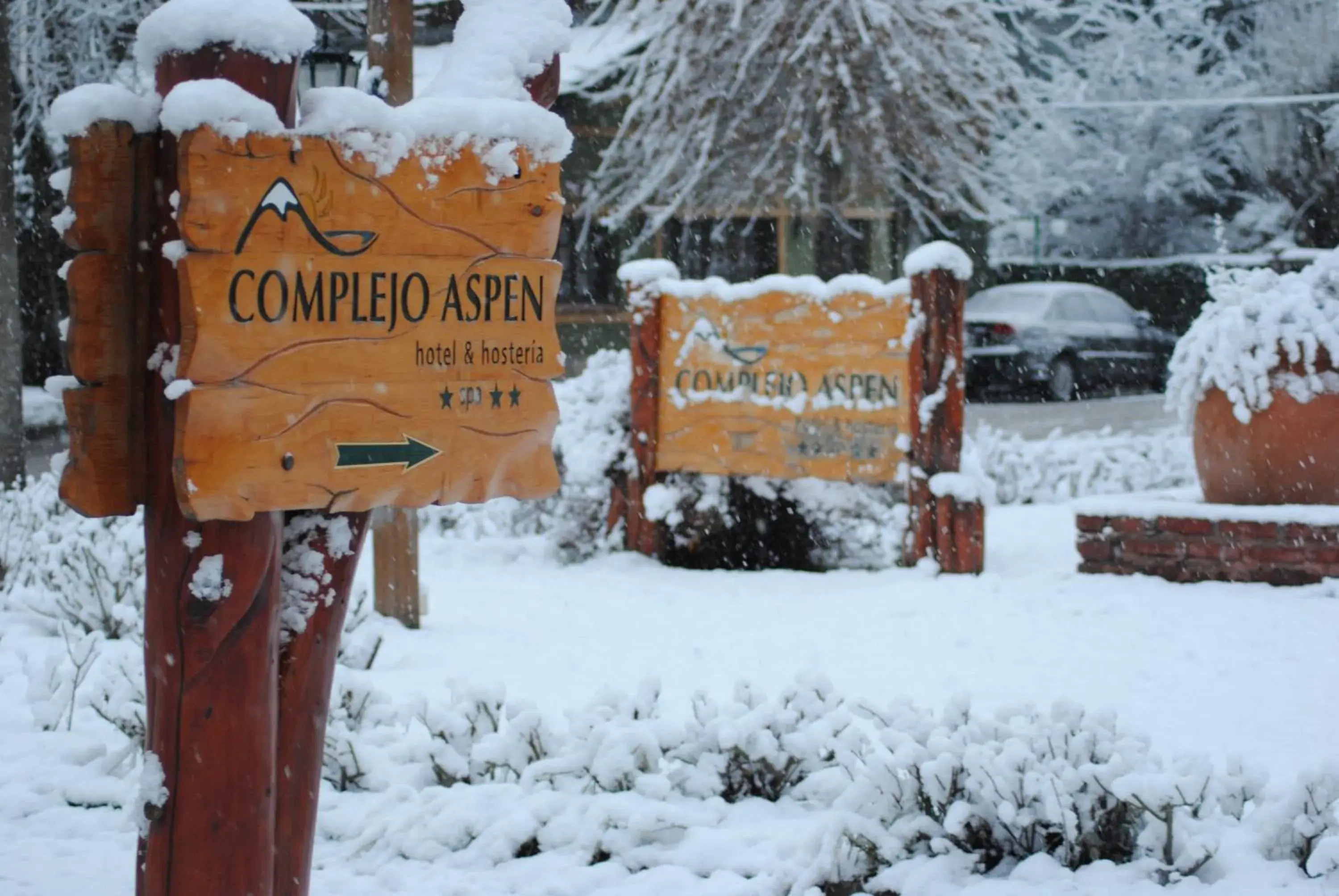 Facade/entrance in Complejo Aspen Facade/entrance in Complejo Aspen