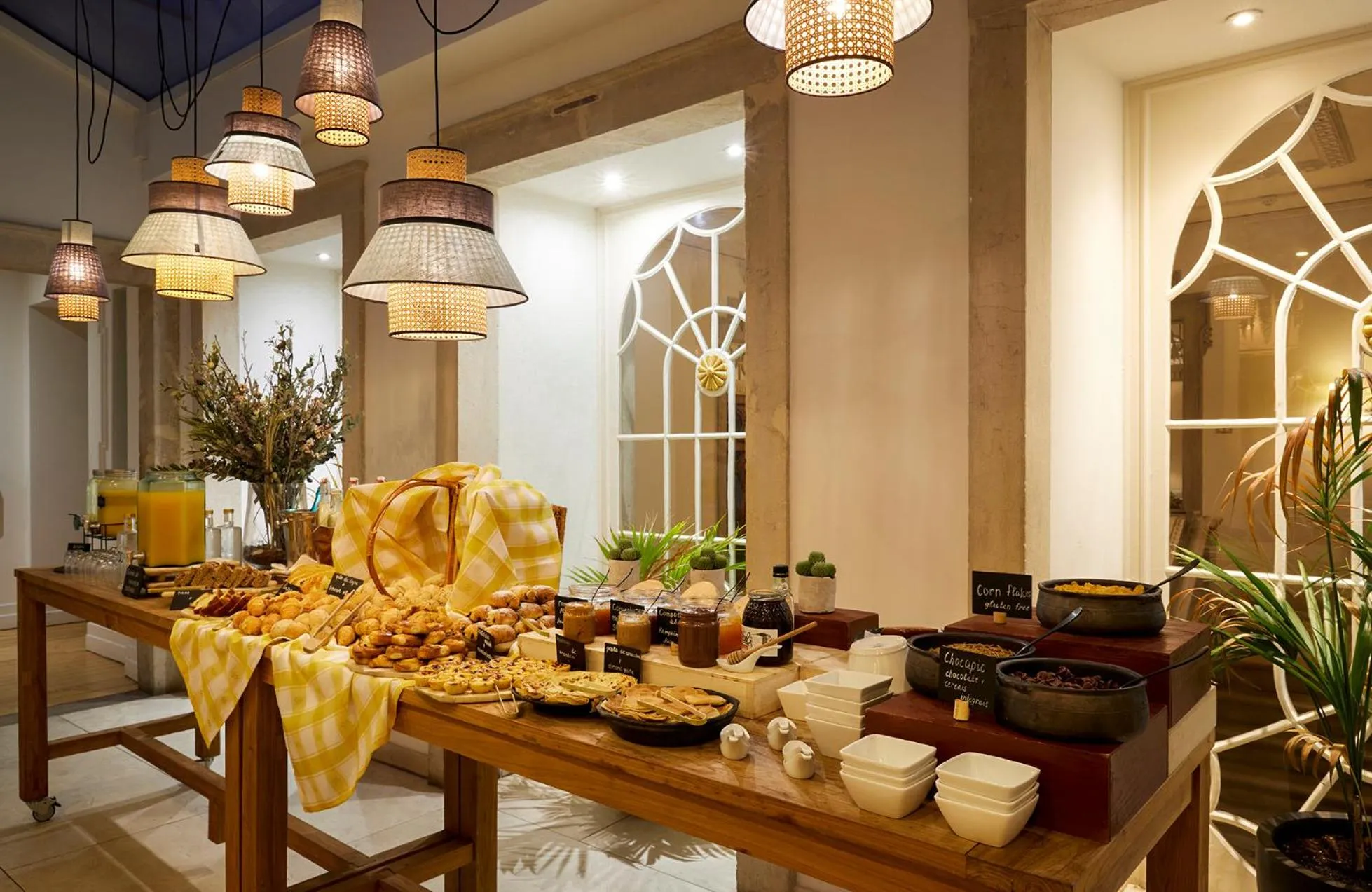Restaurant/places to eat in Palacio da Lousa Boutique Hotel