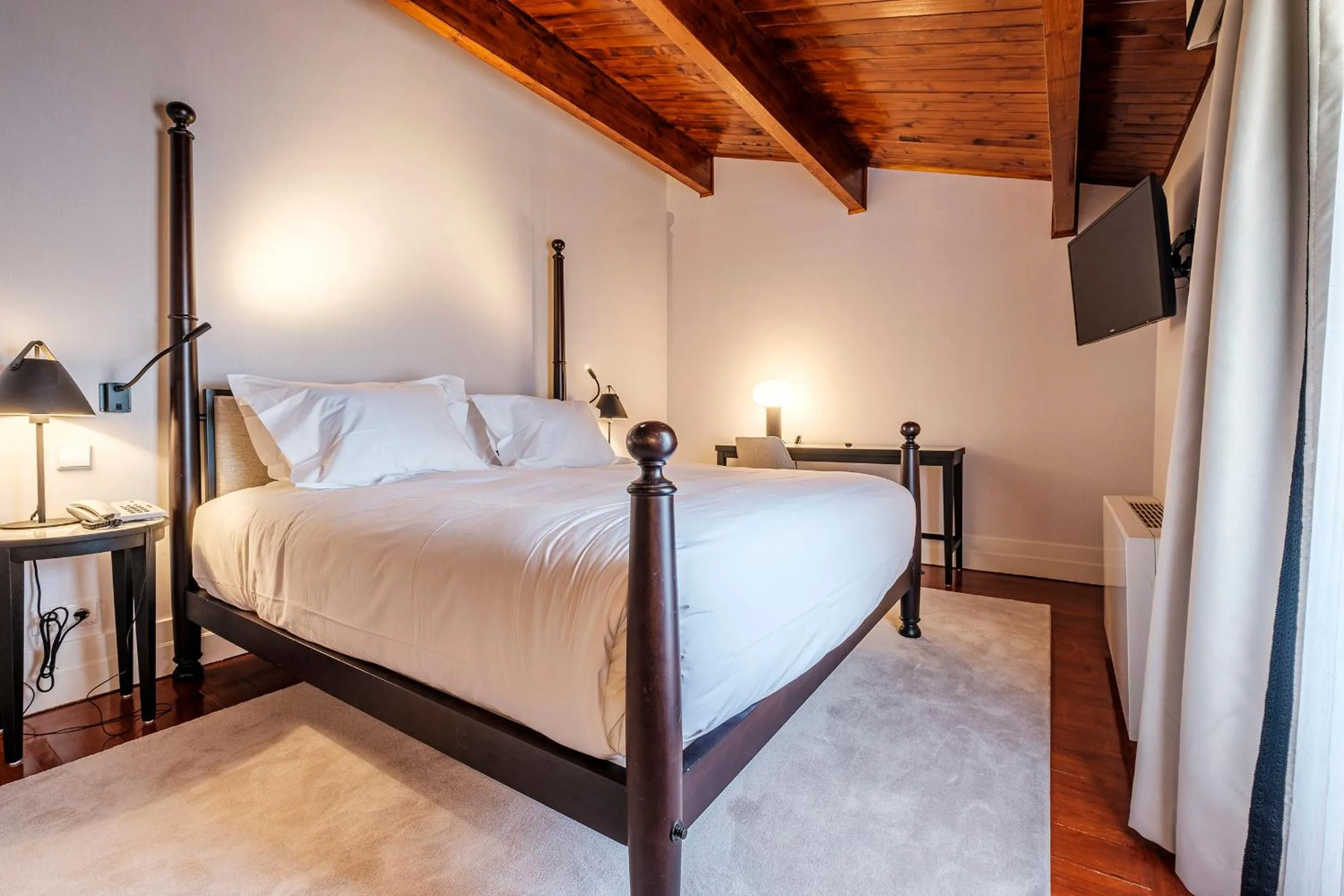 Bedroom, Bed in Palacio da Lousa Boutique Hotel