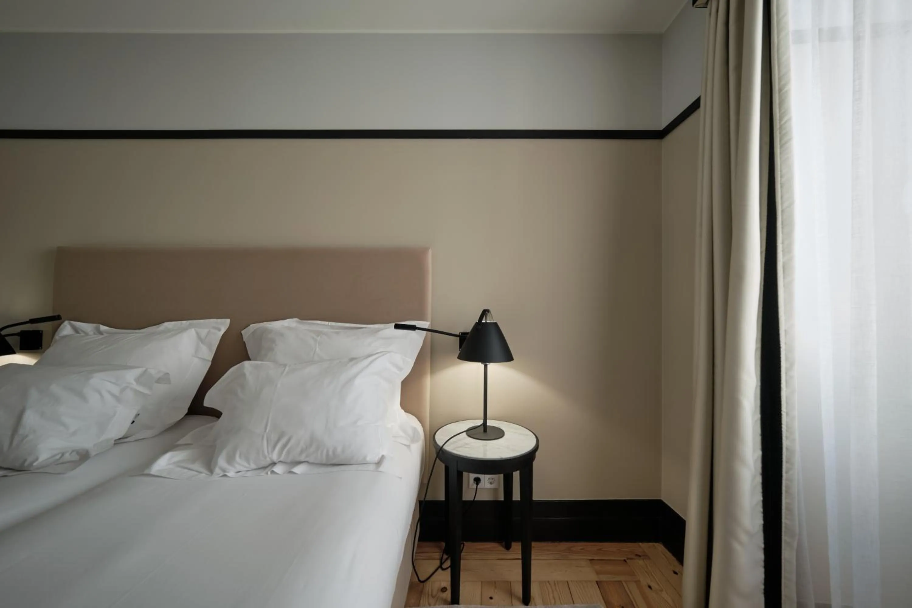 Decorative detail, Bed in Palacio da Lousa Boutique Hotel