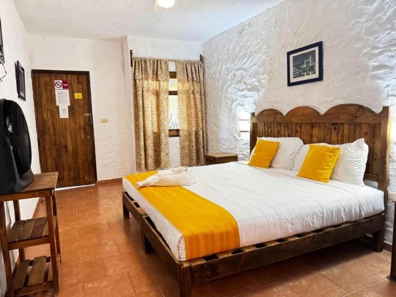 Photo of the whole room, Bed in Posada La Querencia