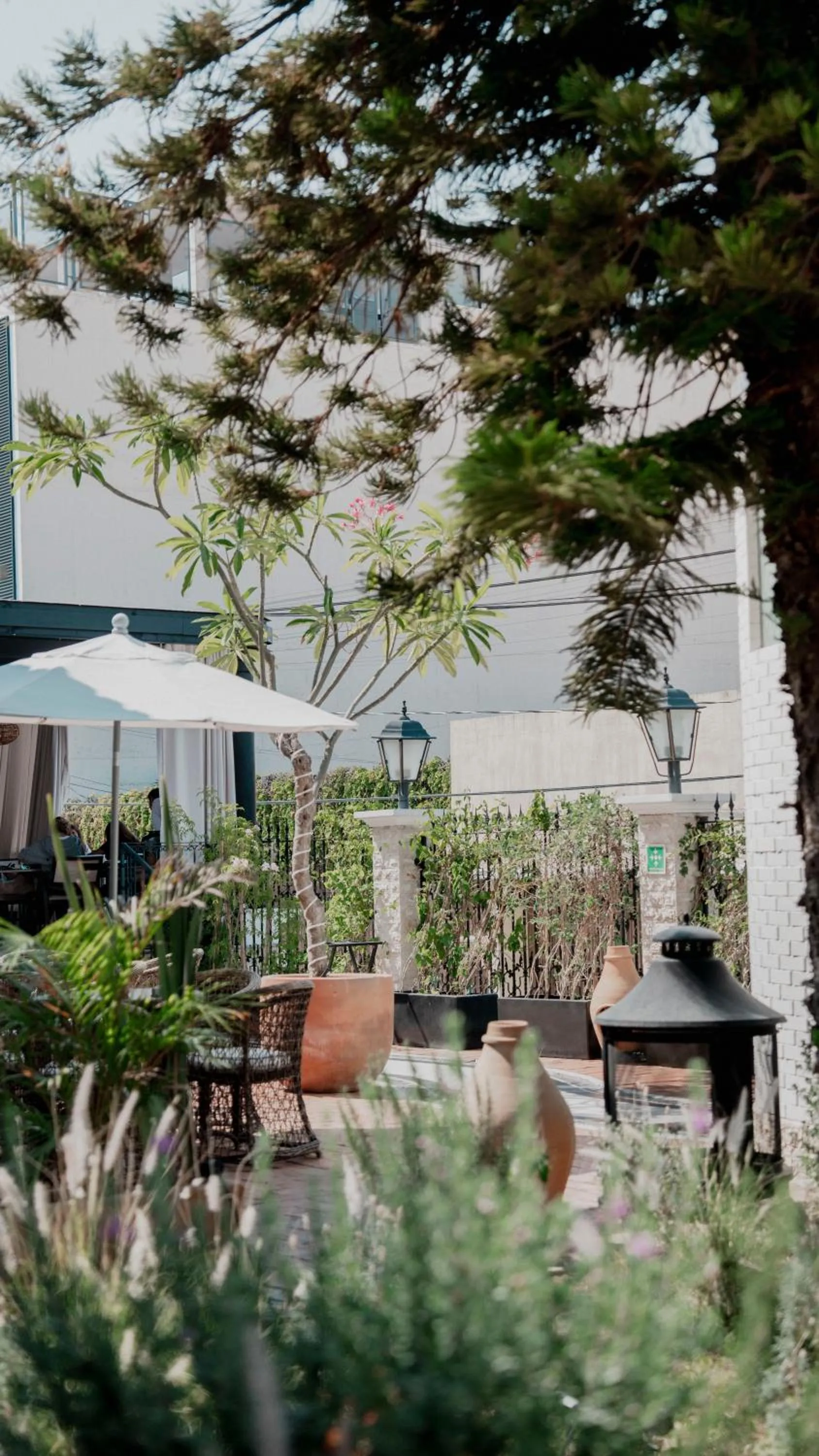 Restaurant/places to eat in Casa Bonita Hotel & Luxury Residence