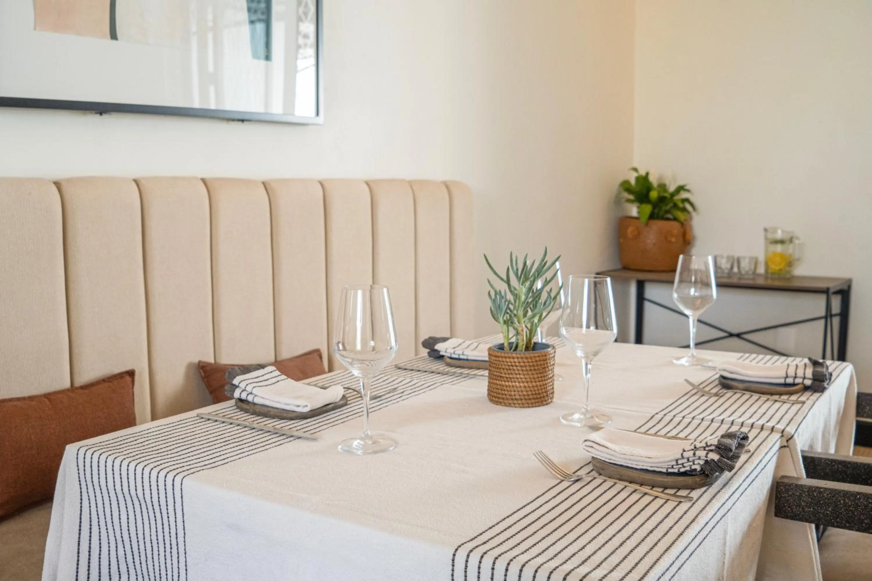 Restaurant/places to eat in Casa Bonita Hotel & Luxury Residence