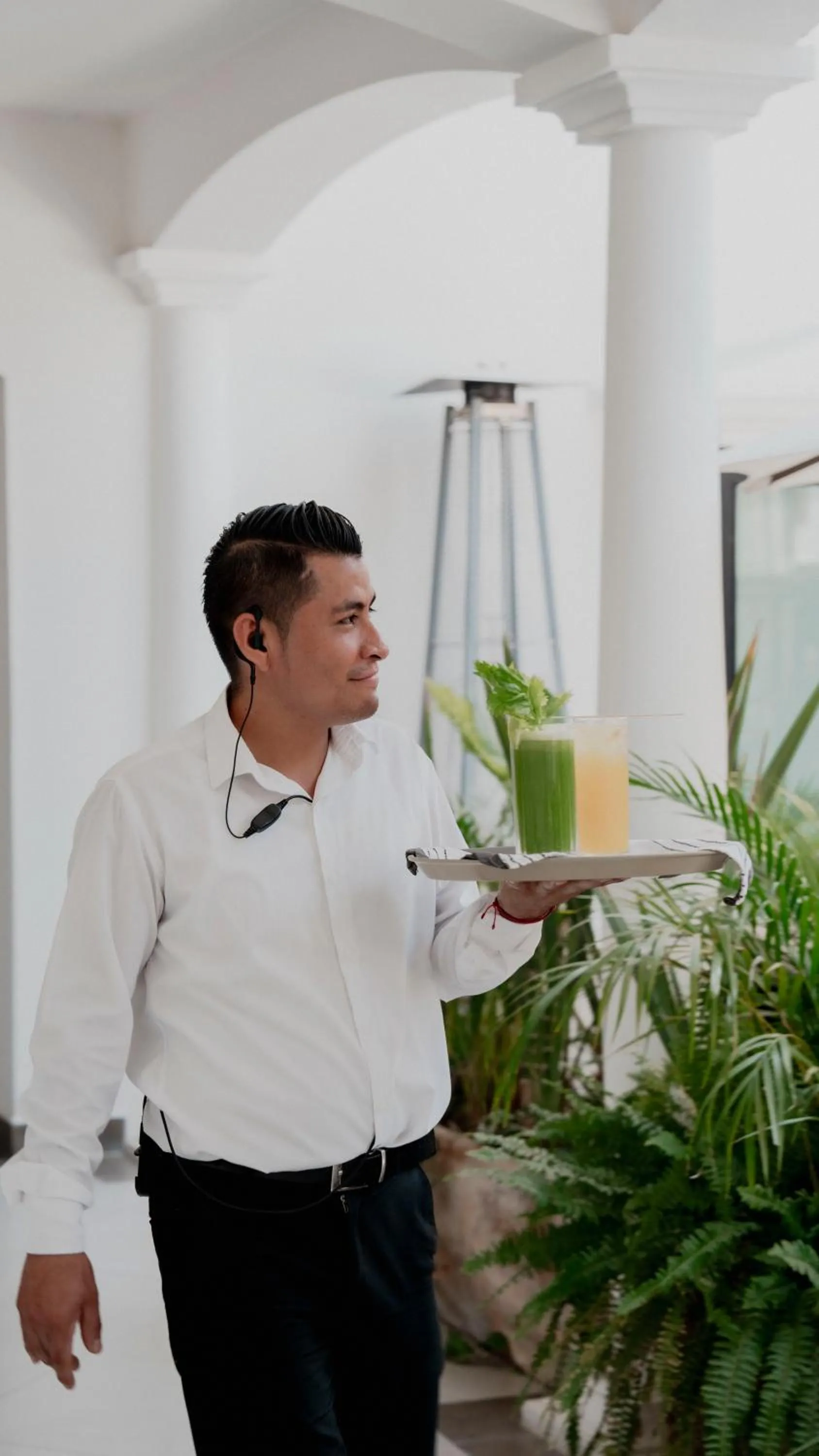 Restaurant/places to eat in Casa Bonita Hotel & Luxury Residence