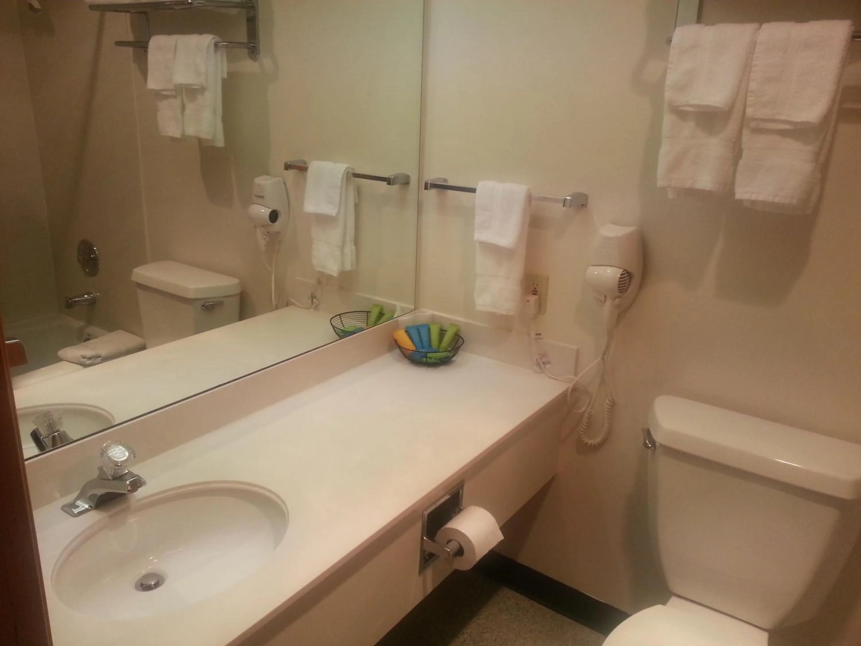 Bathroom in Fidalgo Country Inn