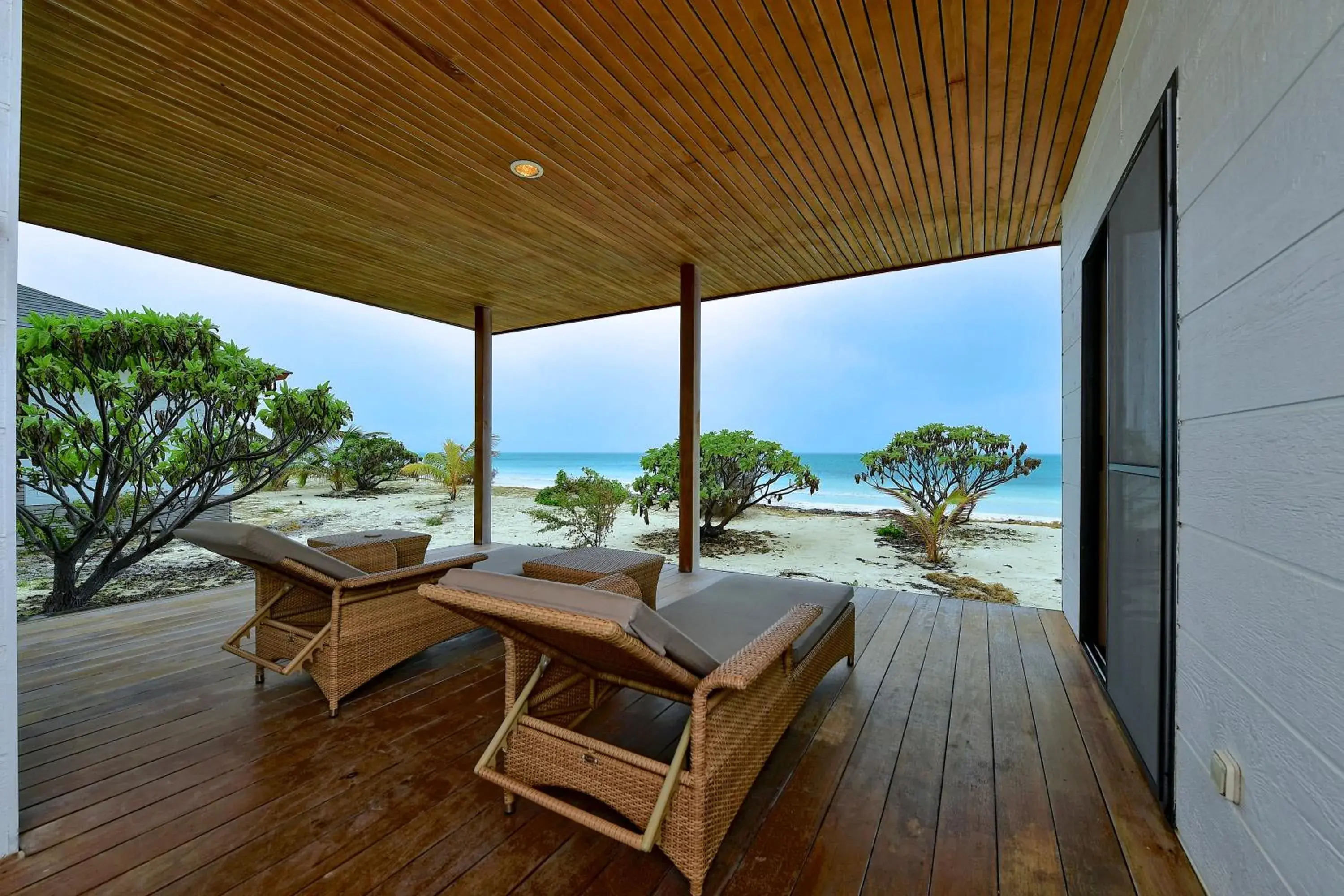 Deluxe Bungalow with Sea View in Hotel Paradis d'Ouvéa Deluxe Bungalow with Sea View in Hotel Paradis d'Ouvéa