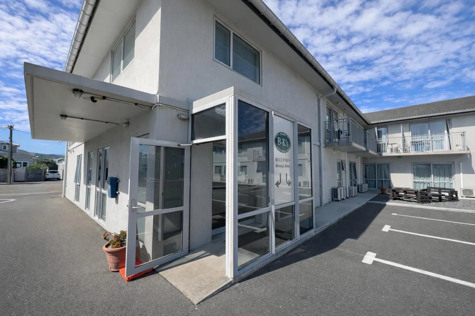 Lobby or reception in BKs Premier Motel Esplanade