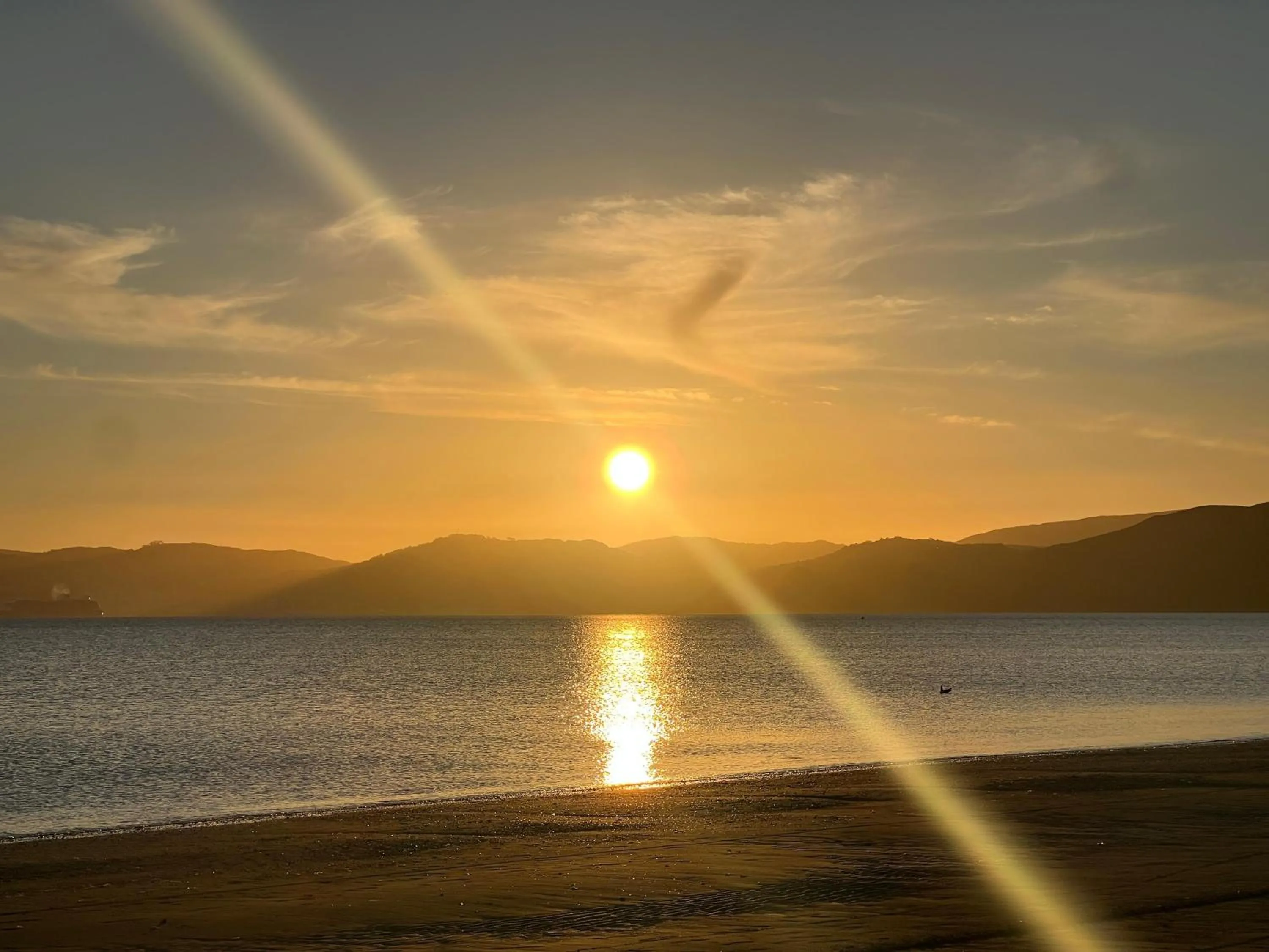 Sunset in BKs Premier Motel Esplanade