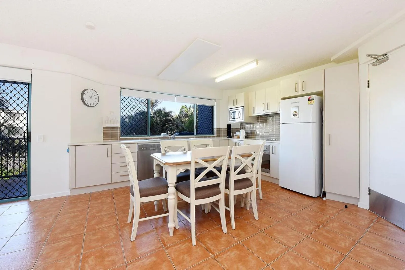 Lindomare Apartments