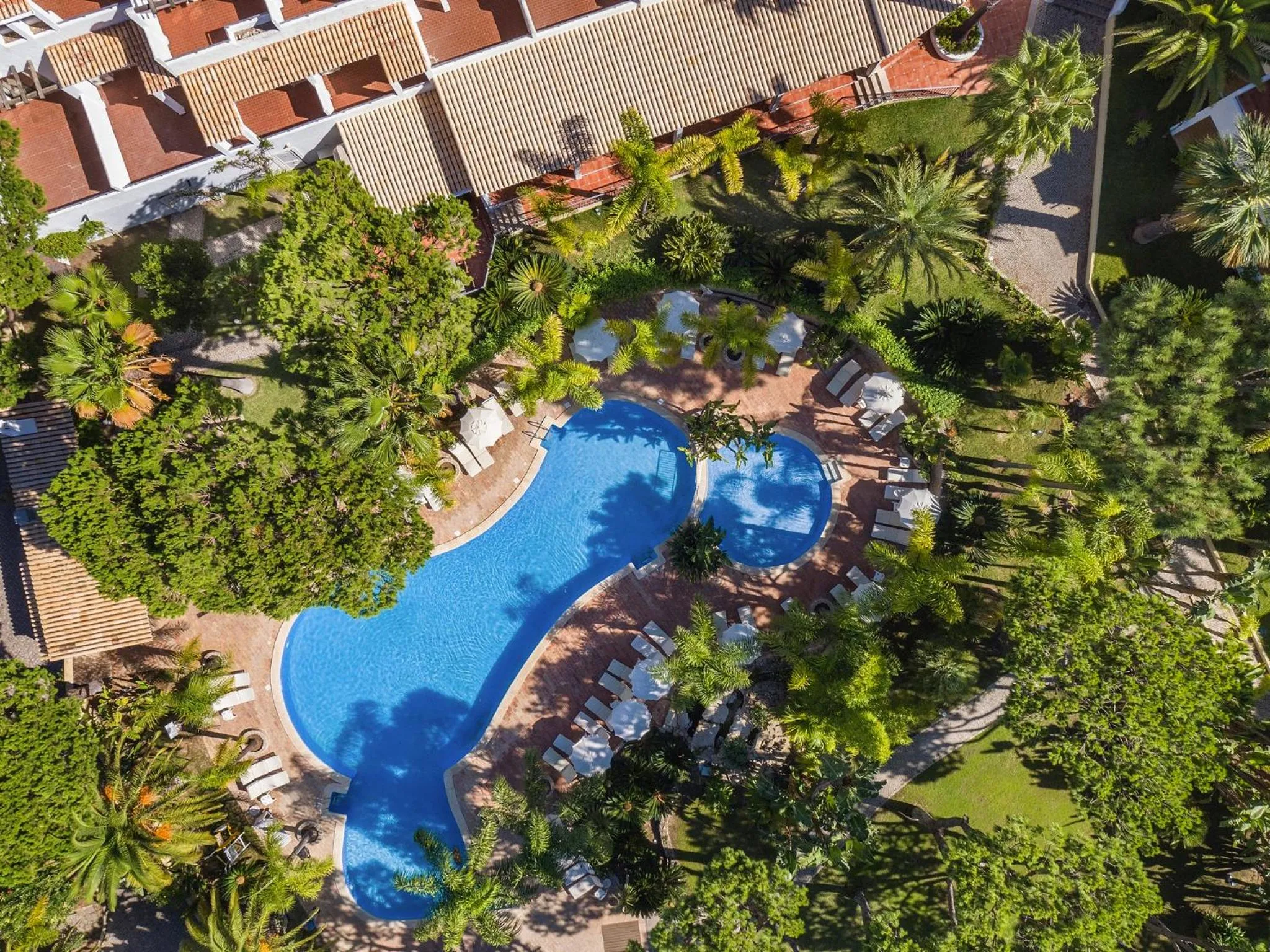 Bird's eye view in Vale Do Garrao Villas
