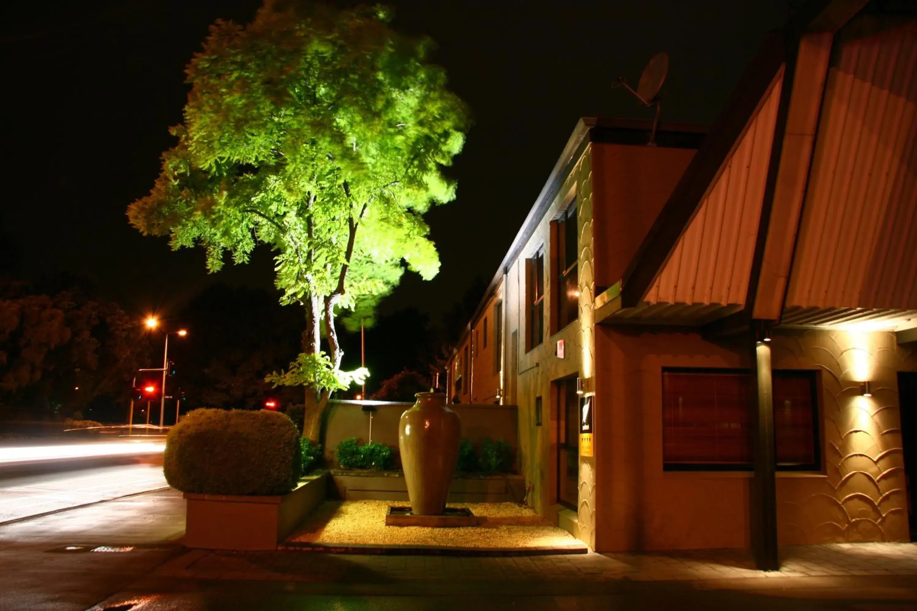 Property building in The Towers on the Park Property building in The Towers on the Park