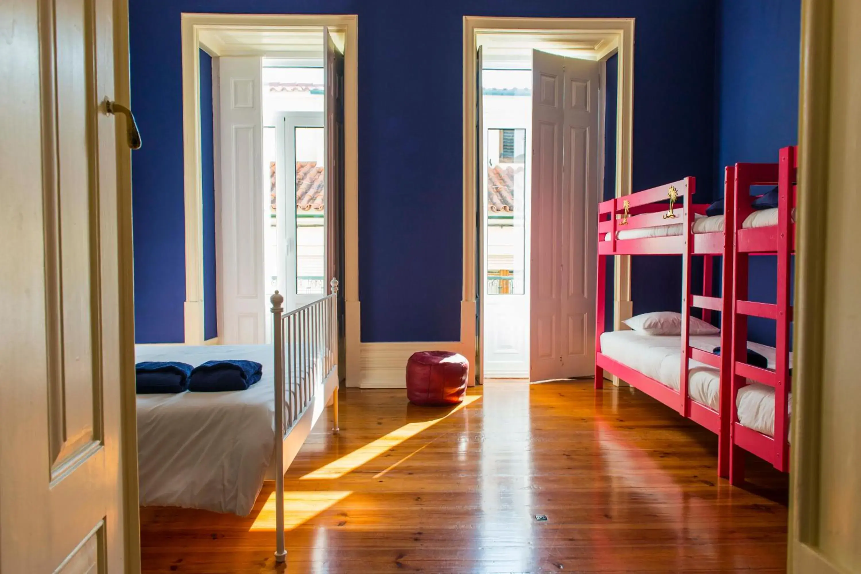Family Room with Shared Bathroom in La Palma Hostel Leiria Family Room with Shared Bathroom in La Palma Hostel Leiria