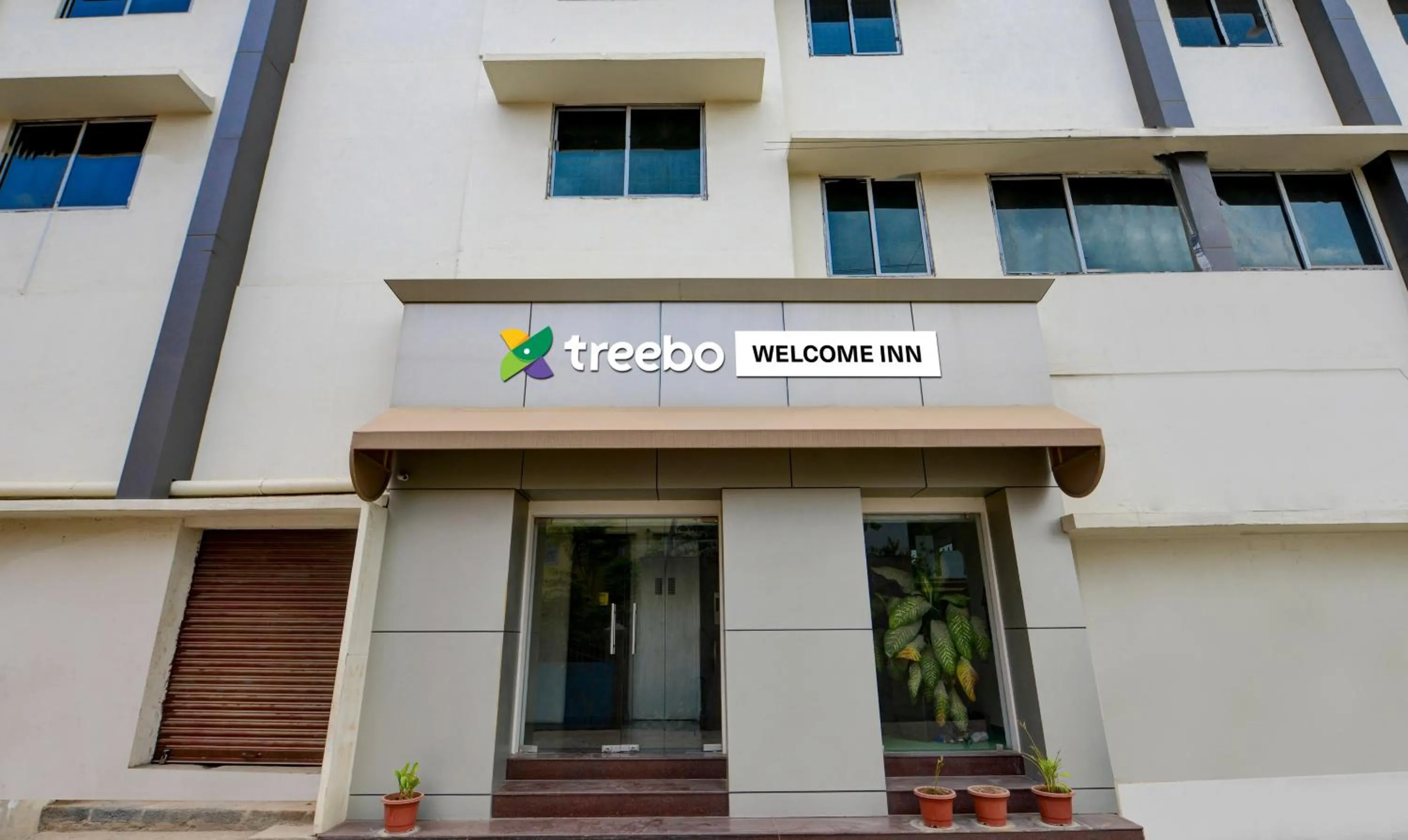 Property building in Treebo Welcome Inn, Porur