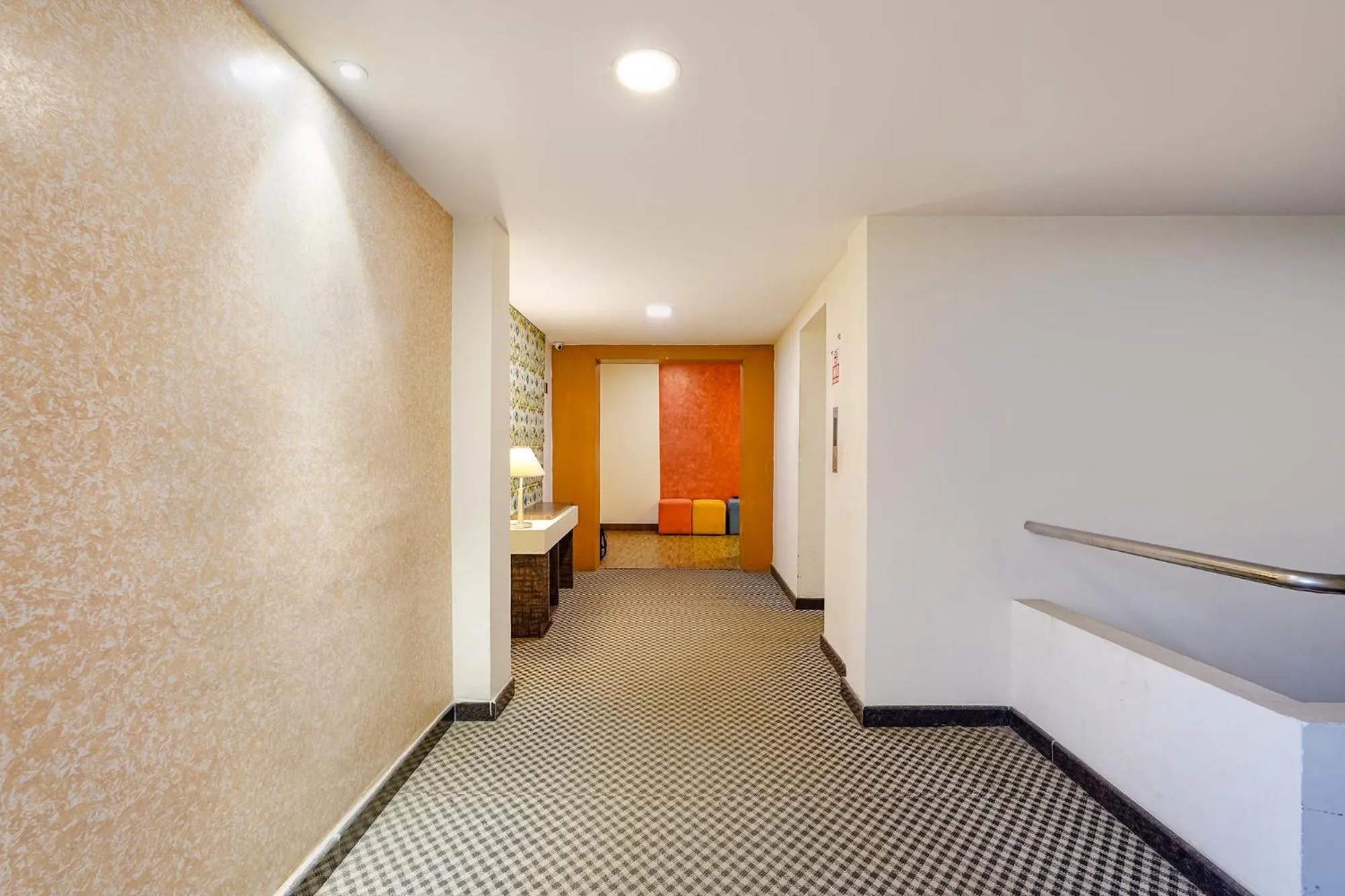 Lobby or reception, Bed in Treebo Trend Tia Value