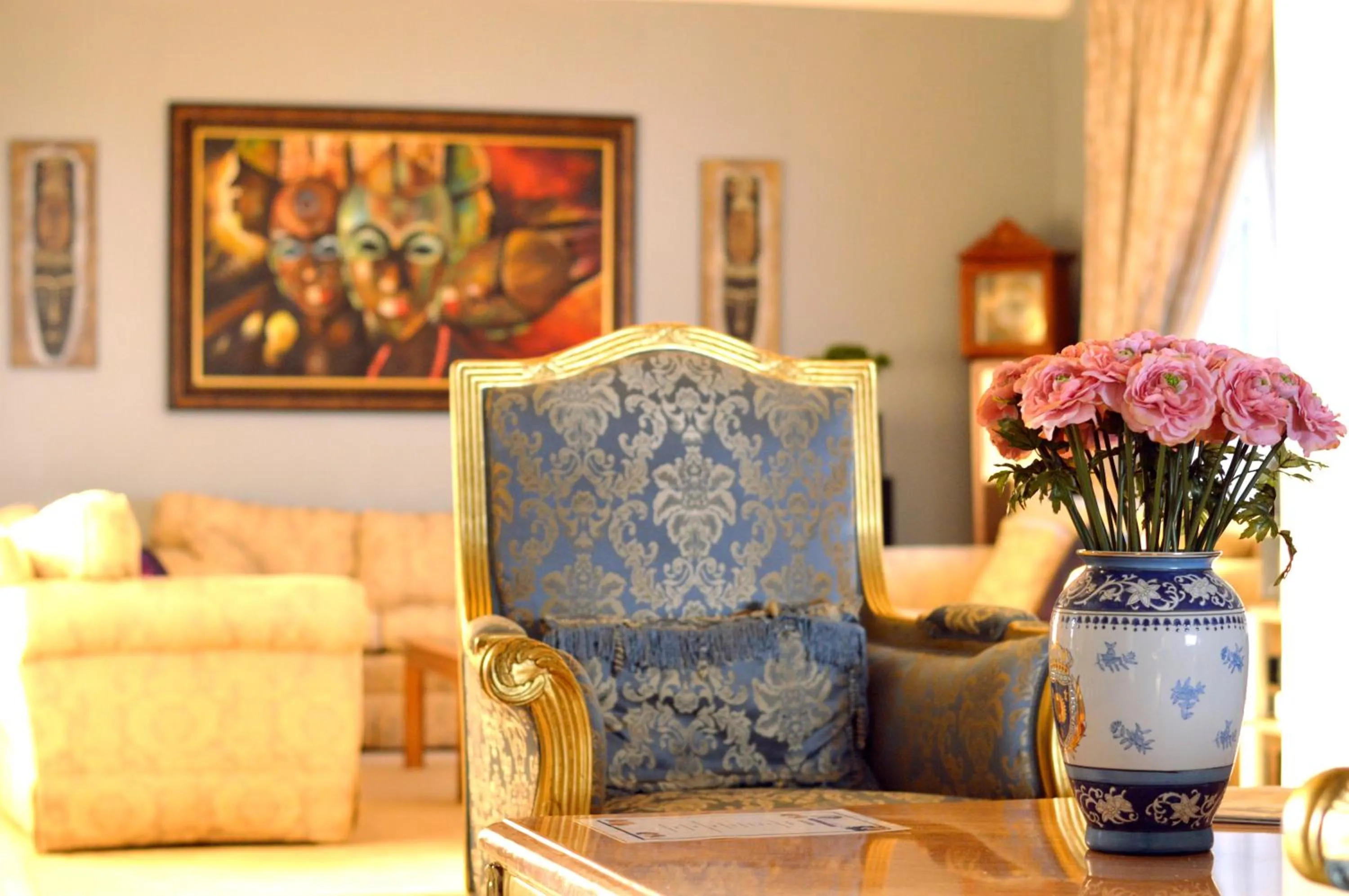 Living room in Rehoboth Mountain Suites