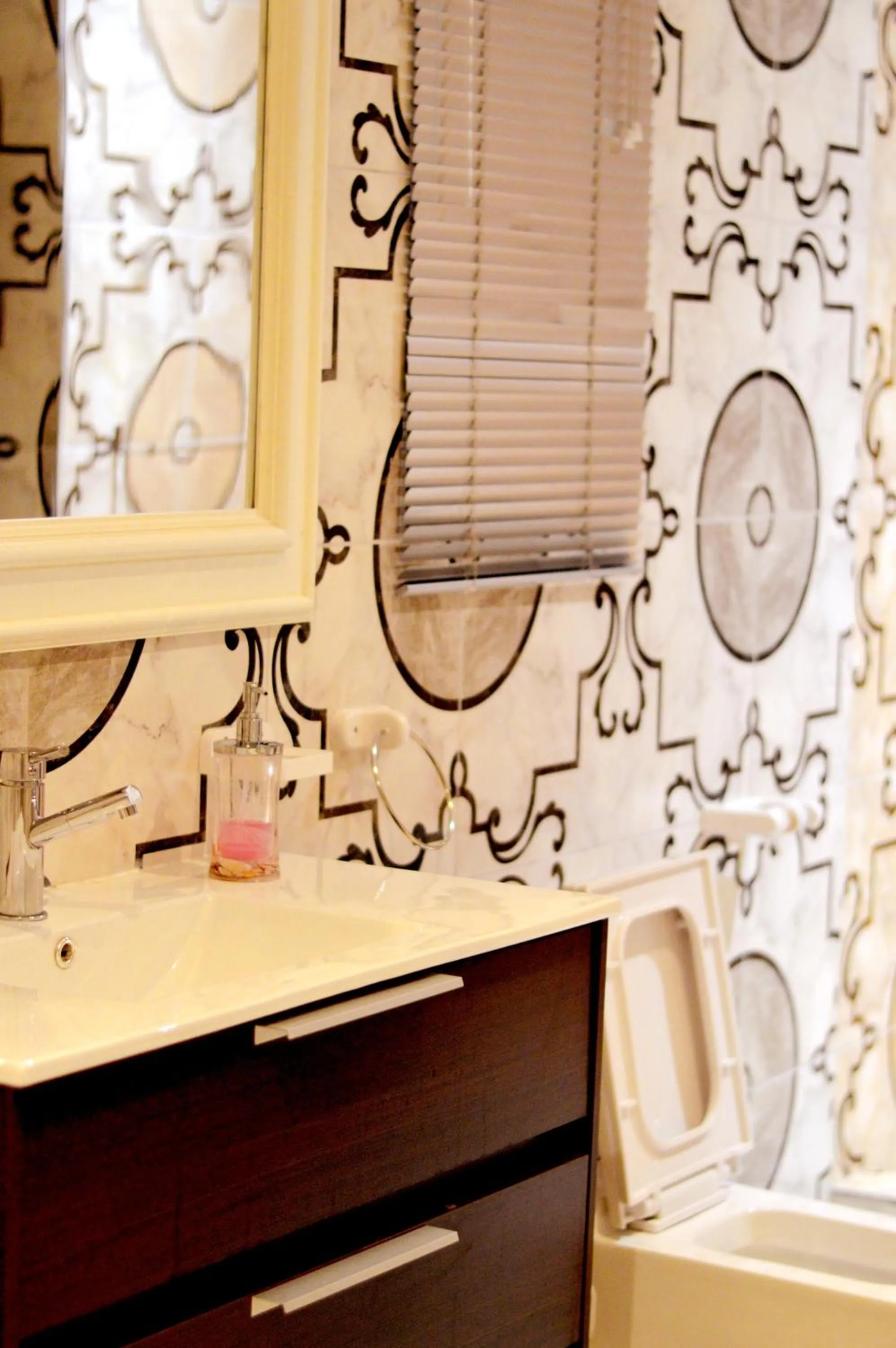 Toilet in Rehoboth Mountain Suites
