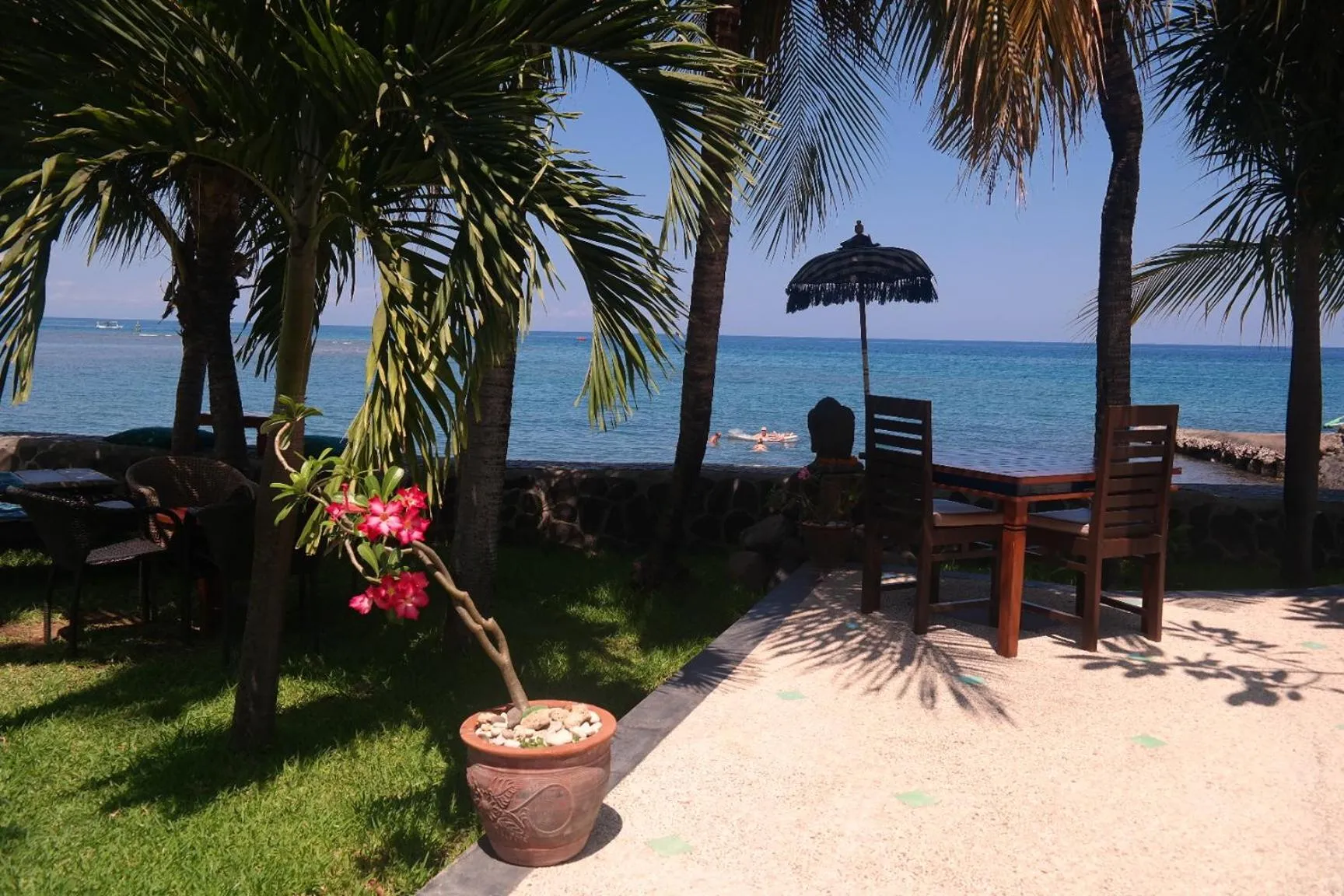 Beach in 1000 Dream Bungalow