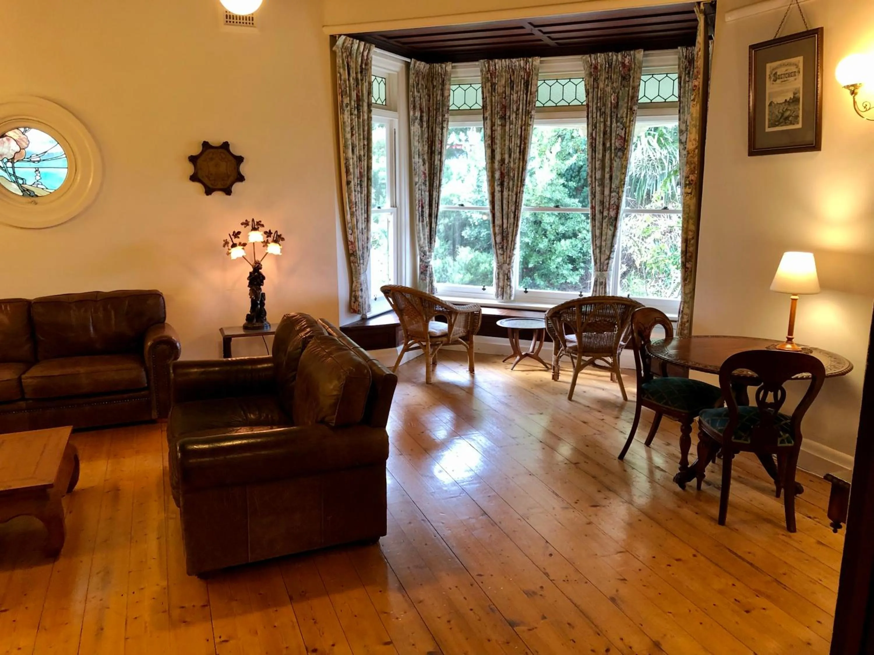 Communal lounge/ TV room in Lorelei Bed & Breakfast