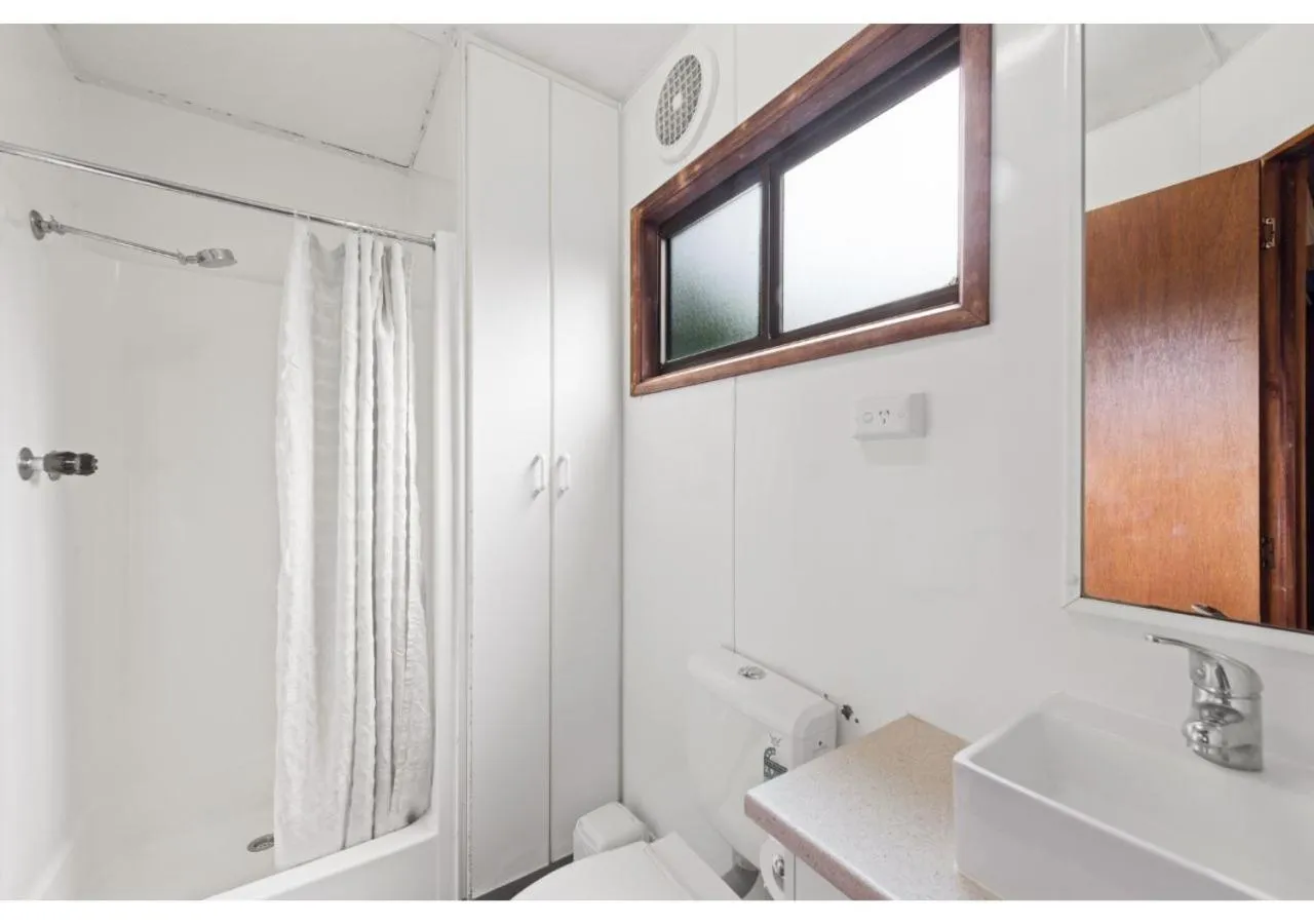 Bathroom in Discovery Parks - Warrnambool