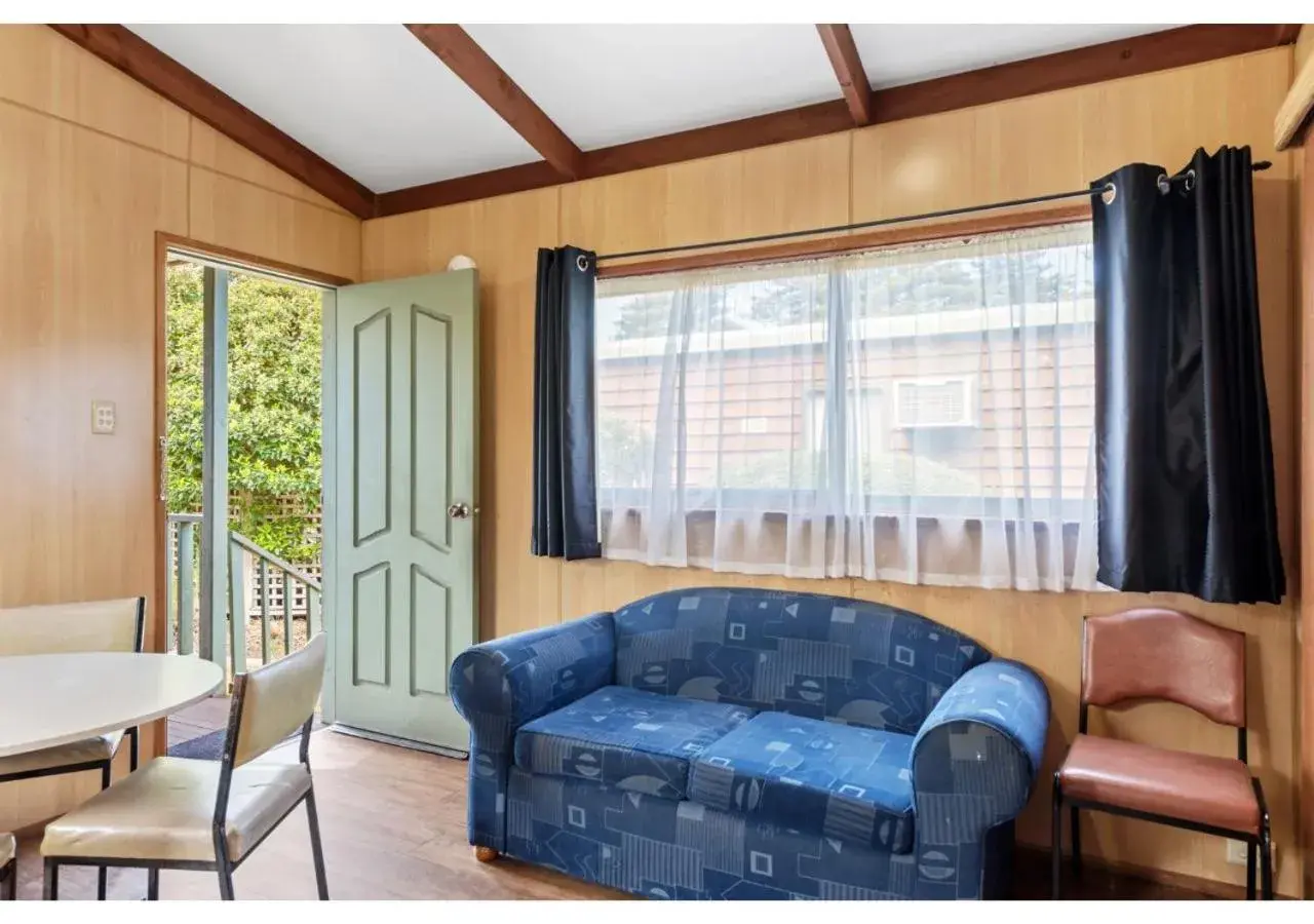 Living room in Discovery Parks - Warrnambool Living room in Discovery Parks - Warrnambool