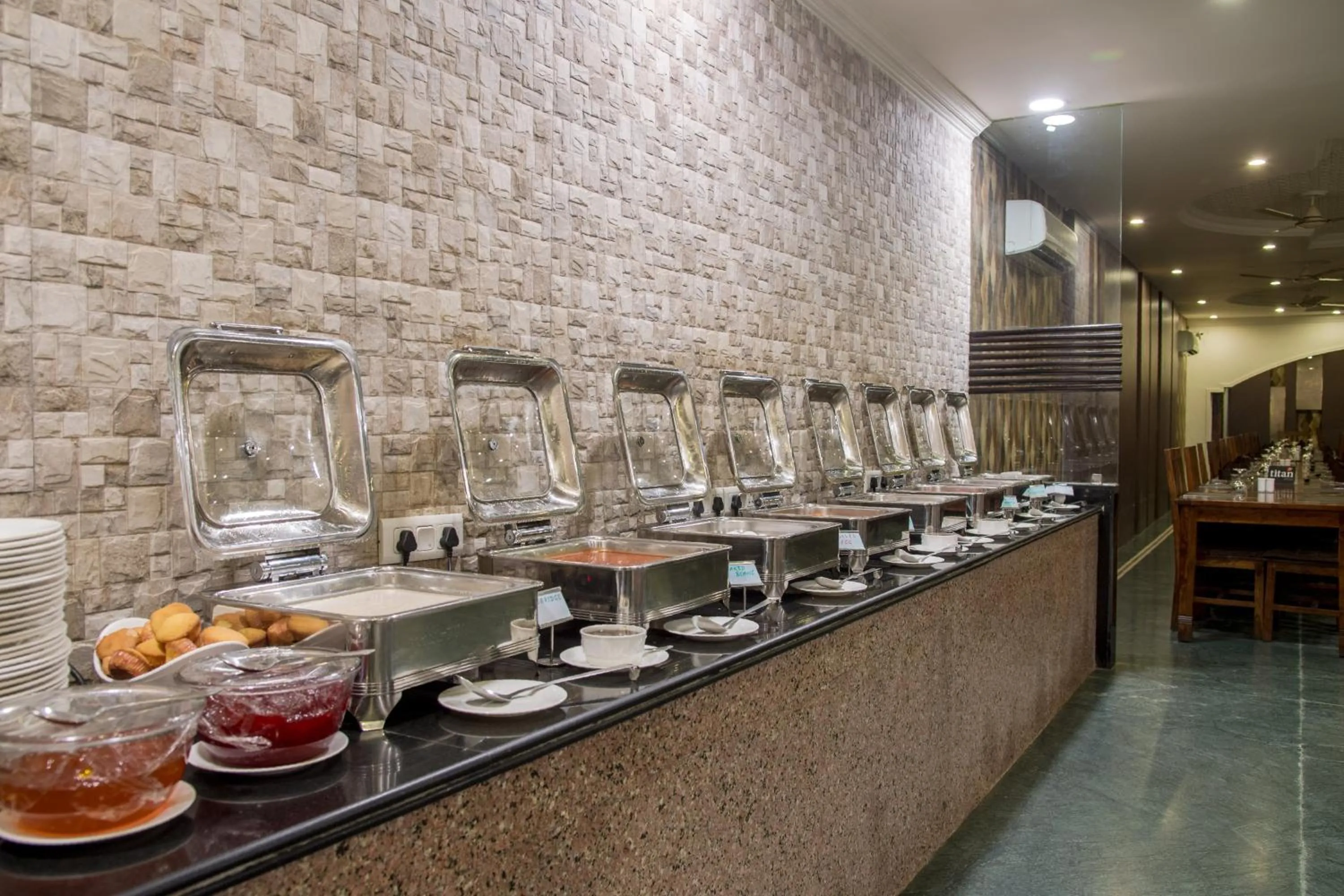 Restaurant/places to eat in Hotel Ranthambore Regency