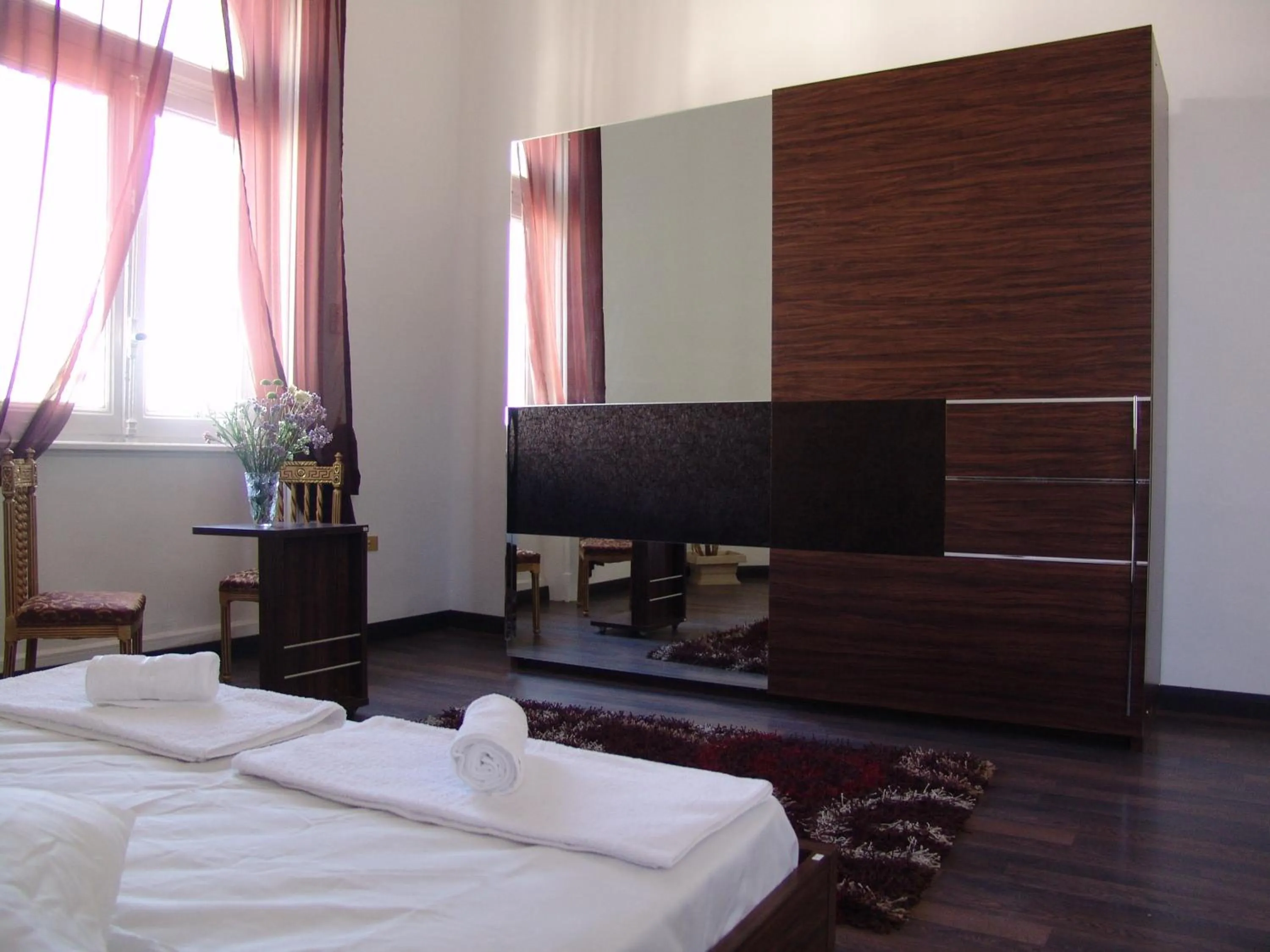 Day, Bed in Hotel Grand Royal Cairo