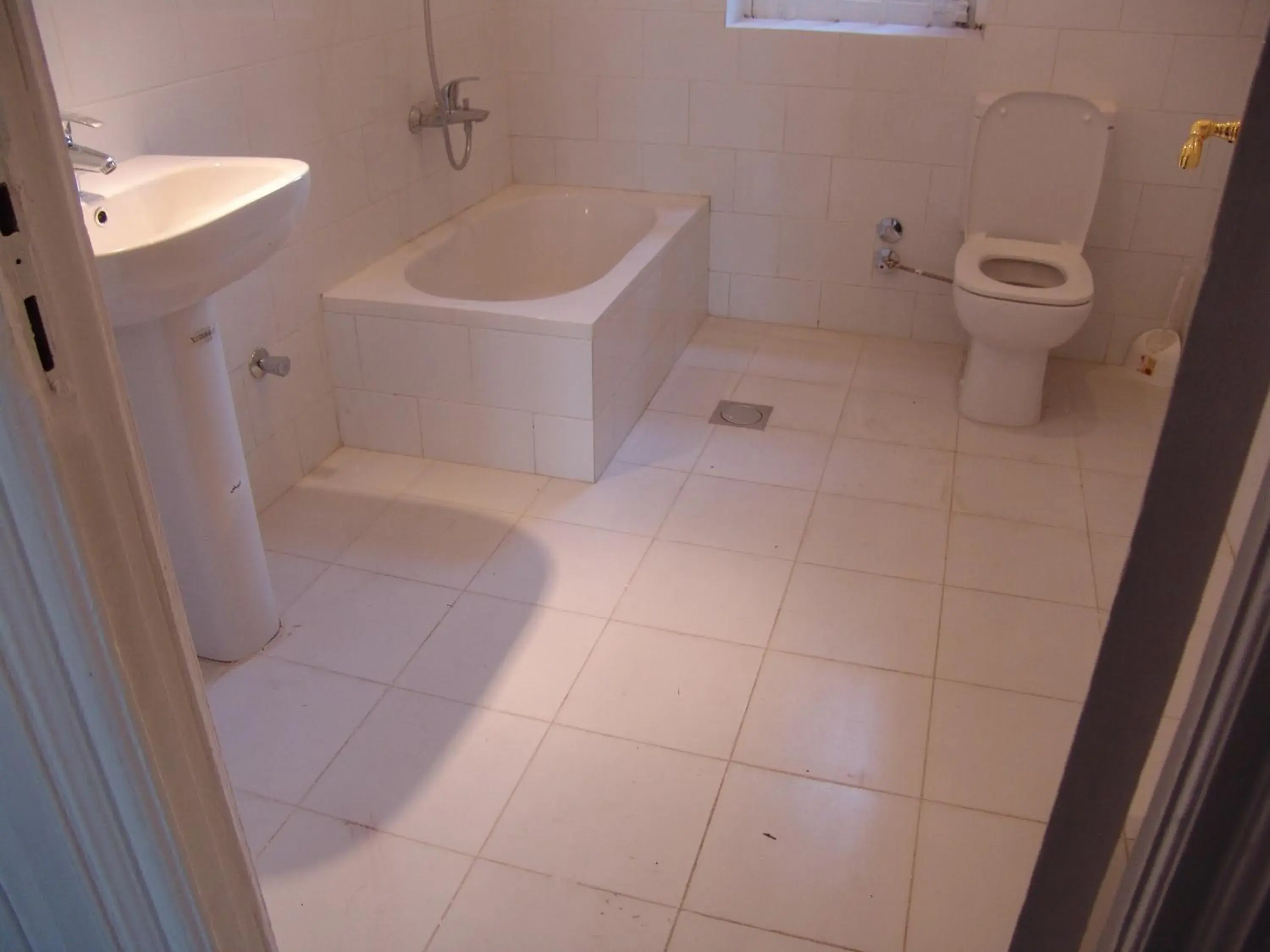 Bathroom in Hotel Grand Royal Cairo