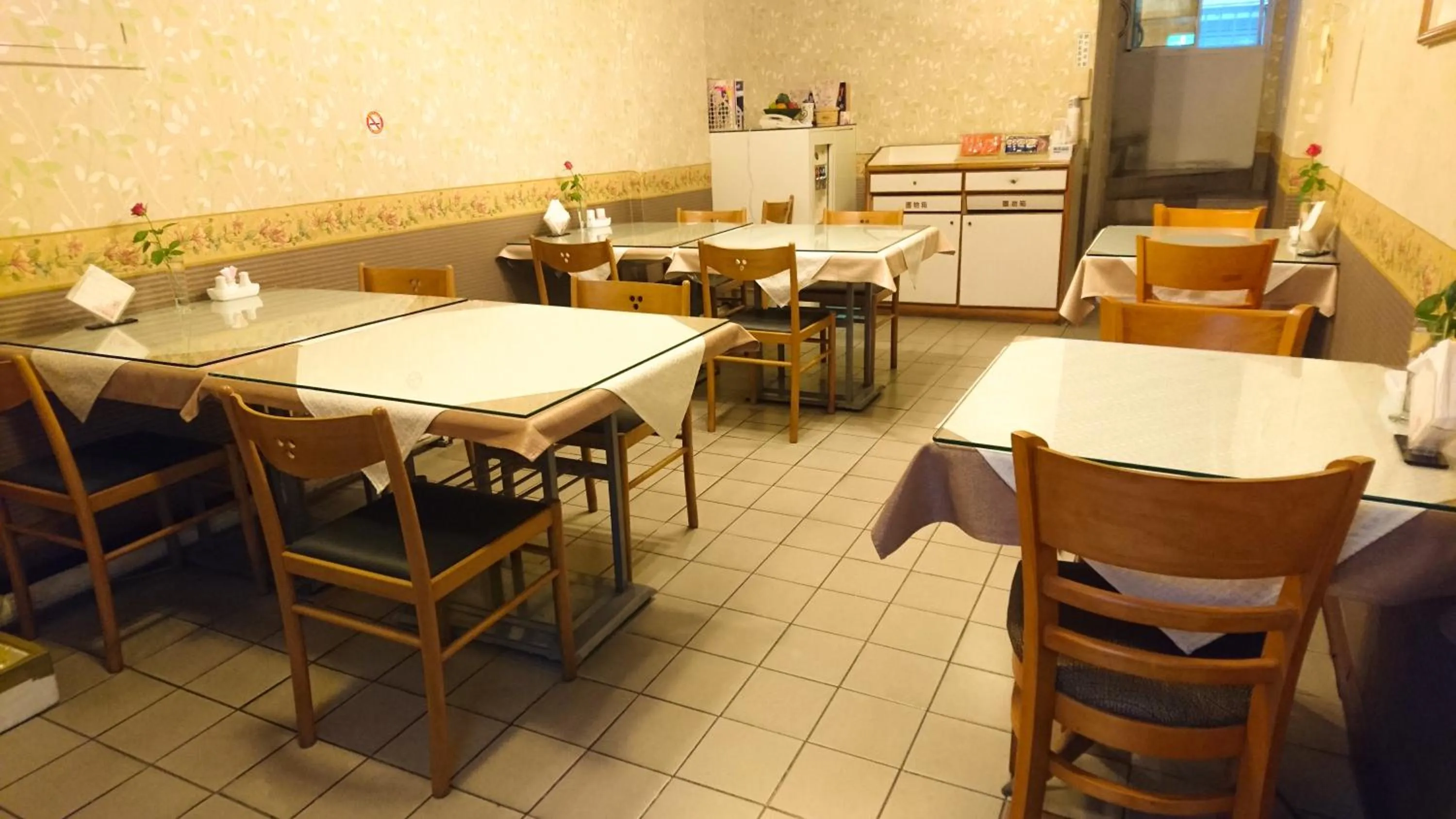 Restaurant/places to eat in Park Motel