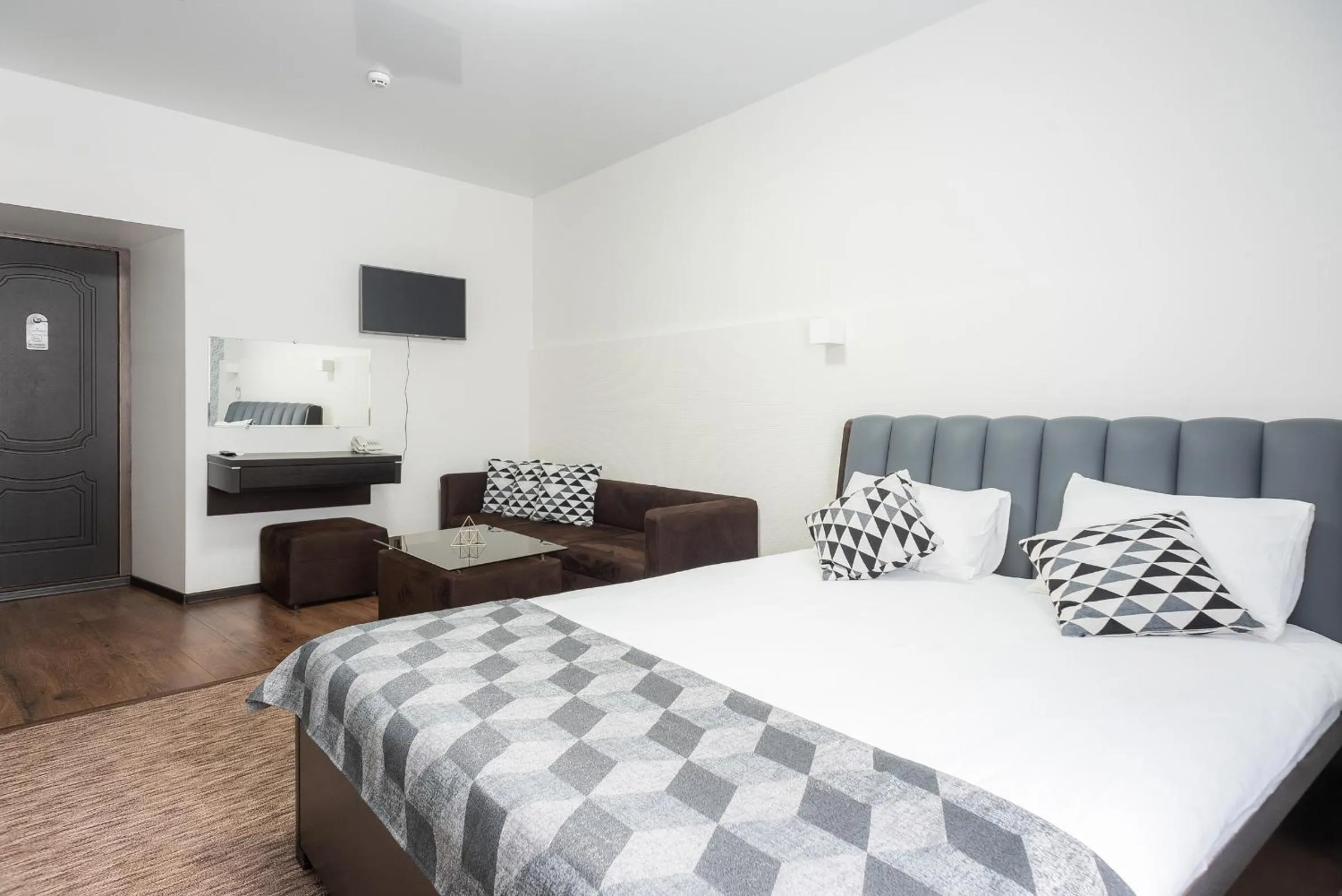 Large Double Room in Rhombus Hotel