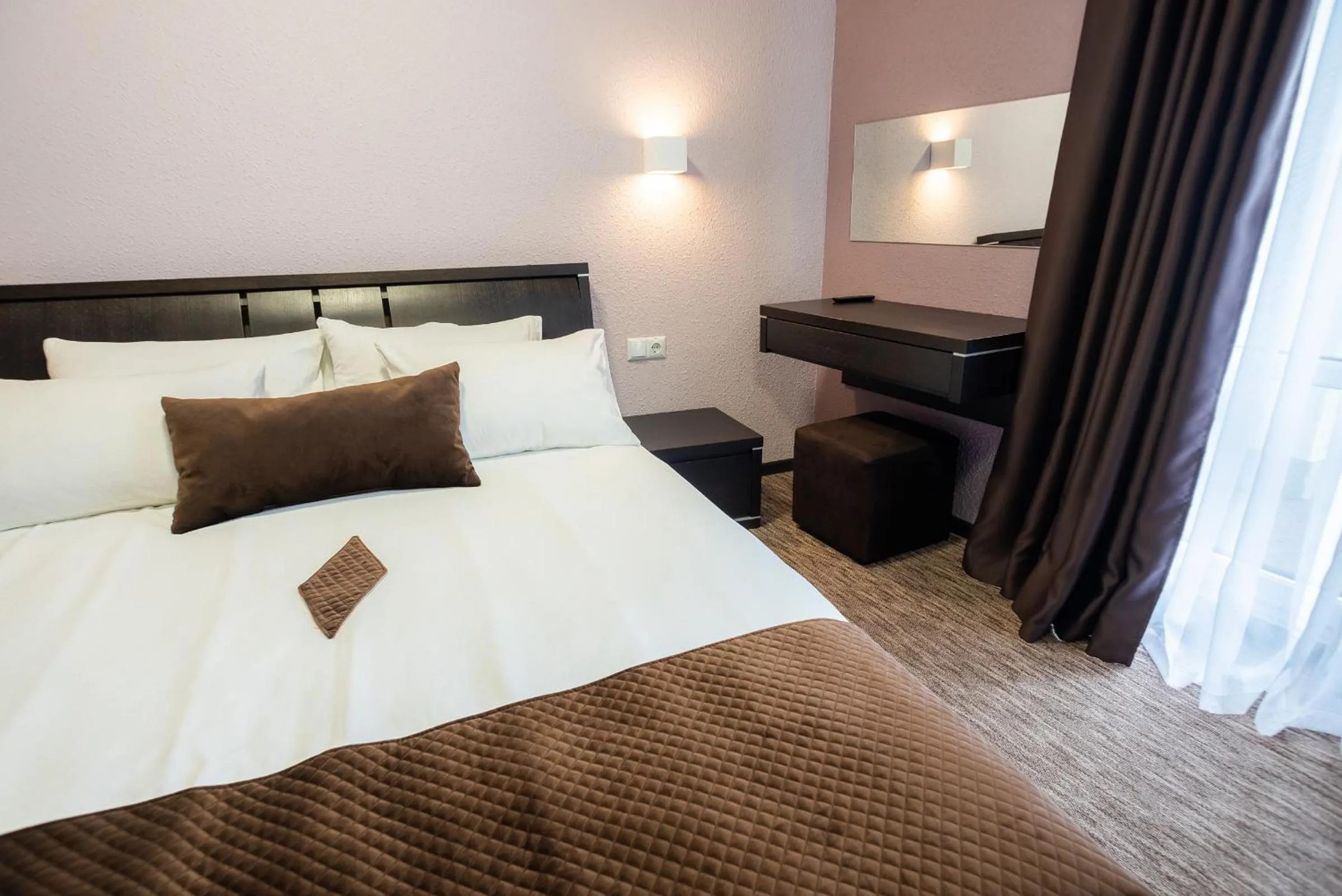 King Room with Balcony in Rhombus Hotel