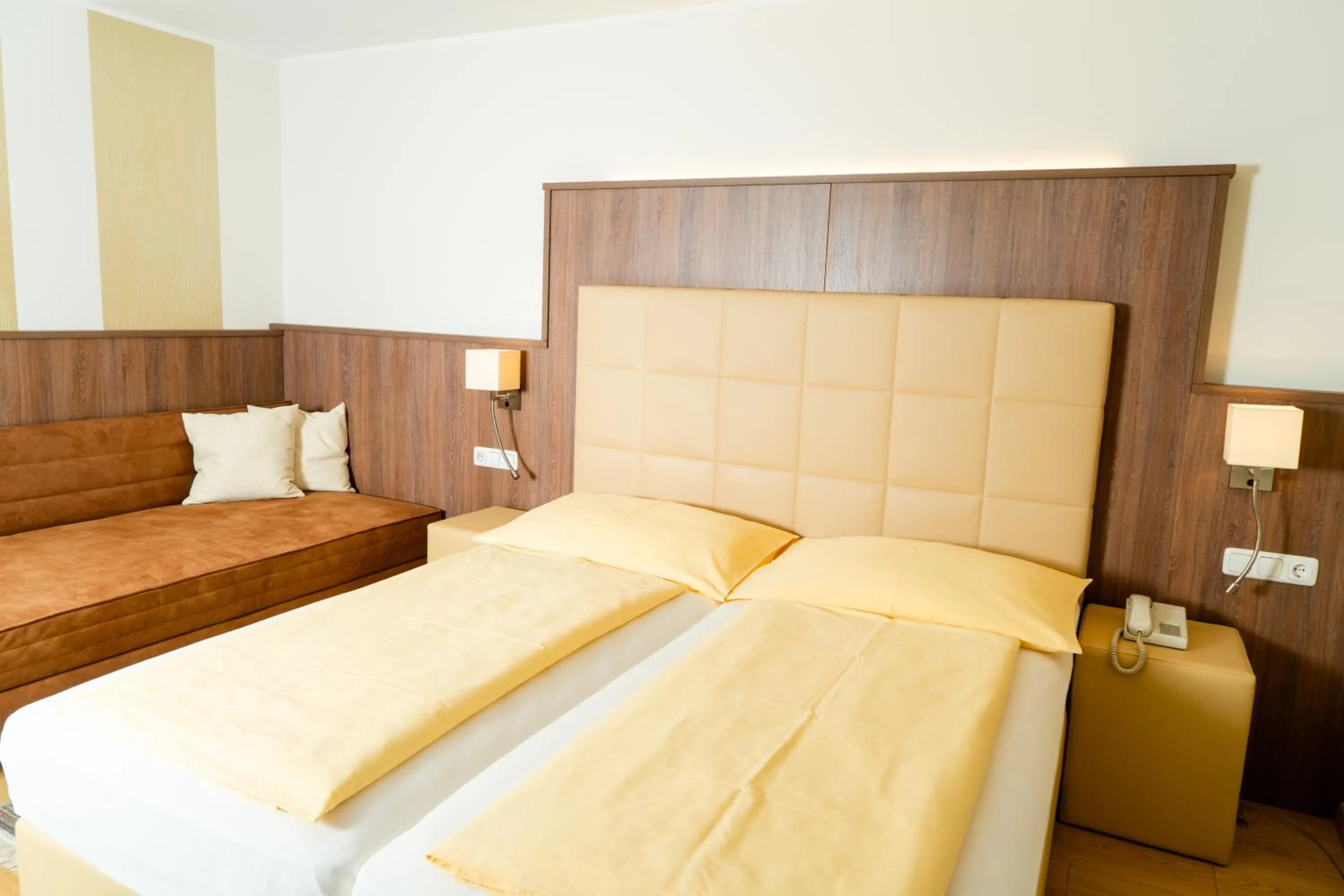 Bedroom, Bed in Strattnerhof