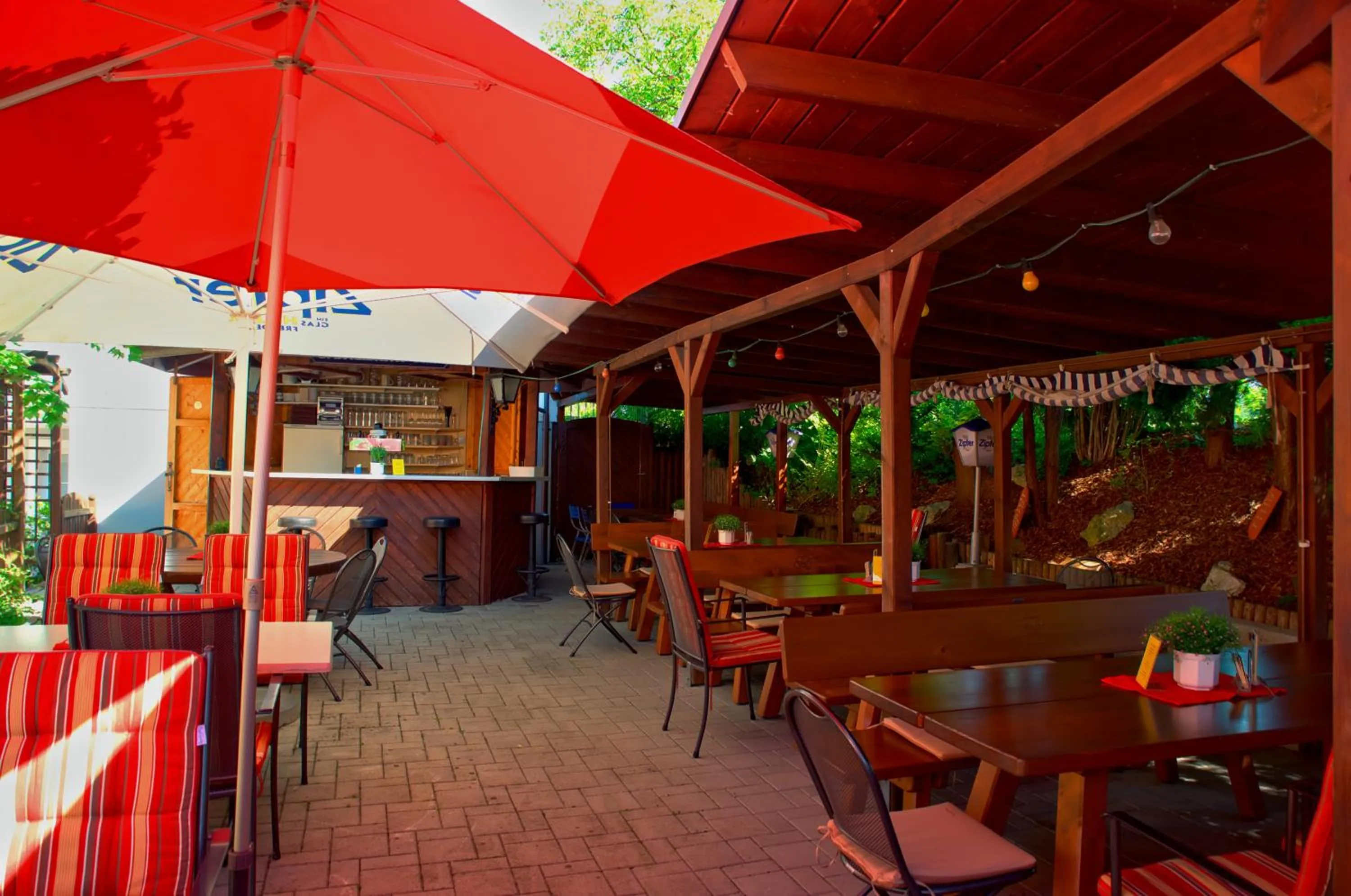 Restaurant/places to eat in Strattnerhof