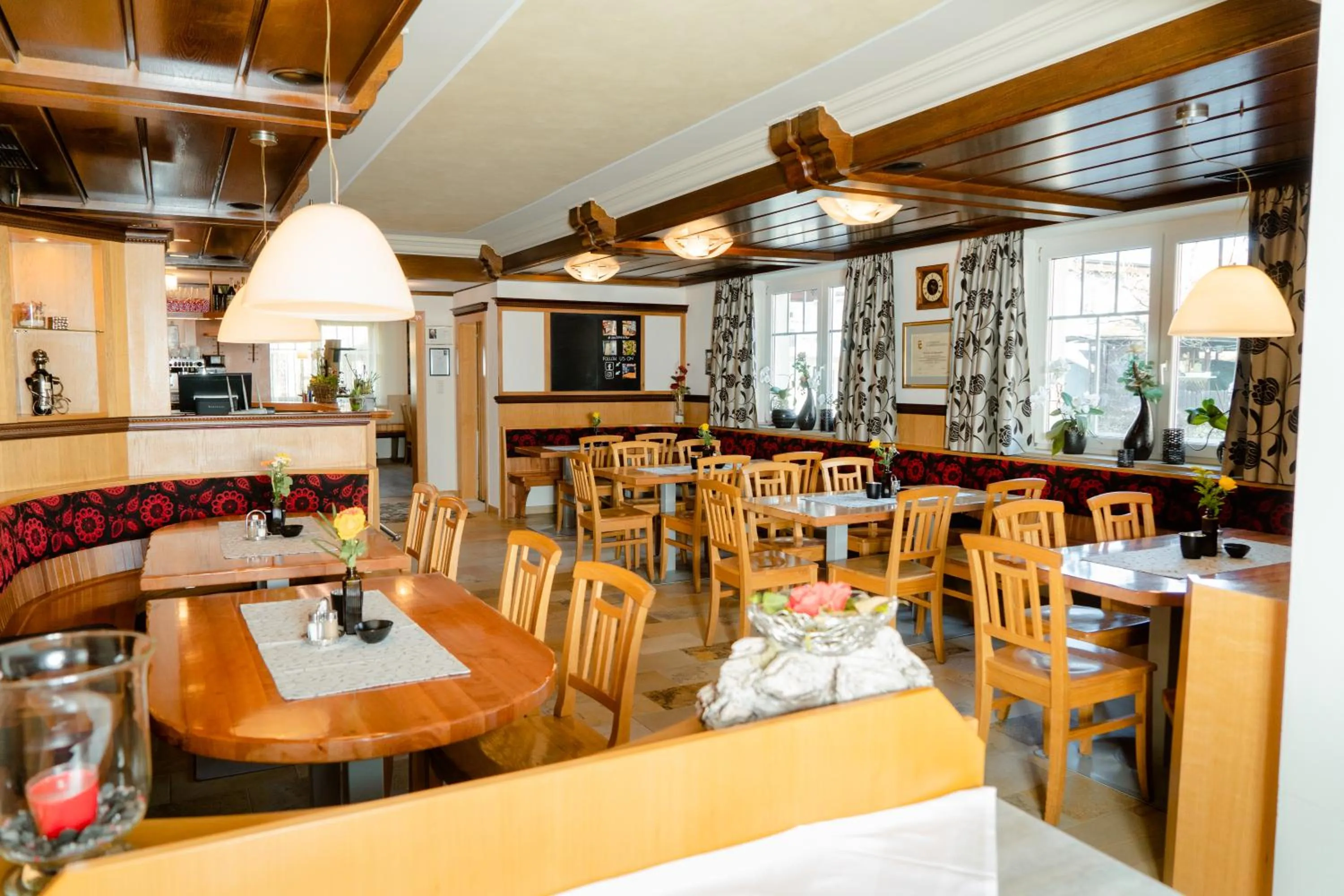 Restaurant/places to eat in Strattnerhof