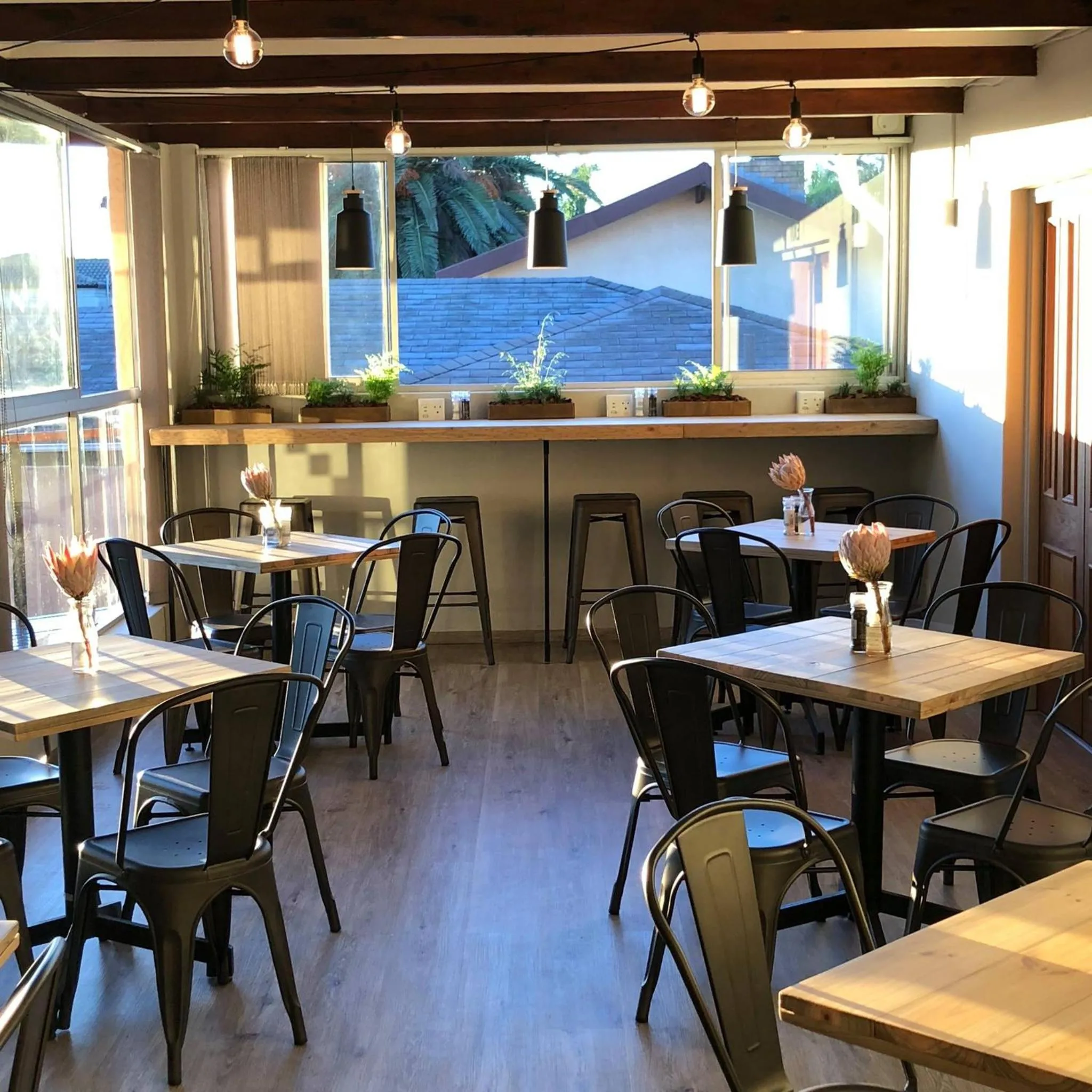 Restaurant/places to eat in Ramasibi Guest Services