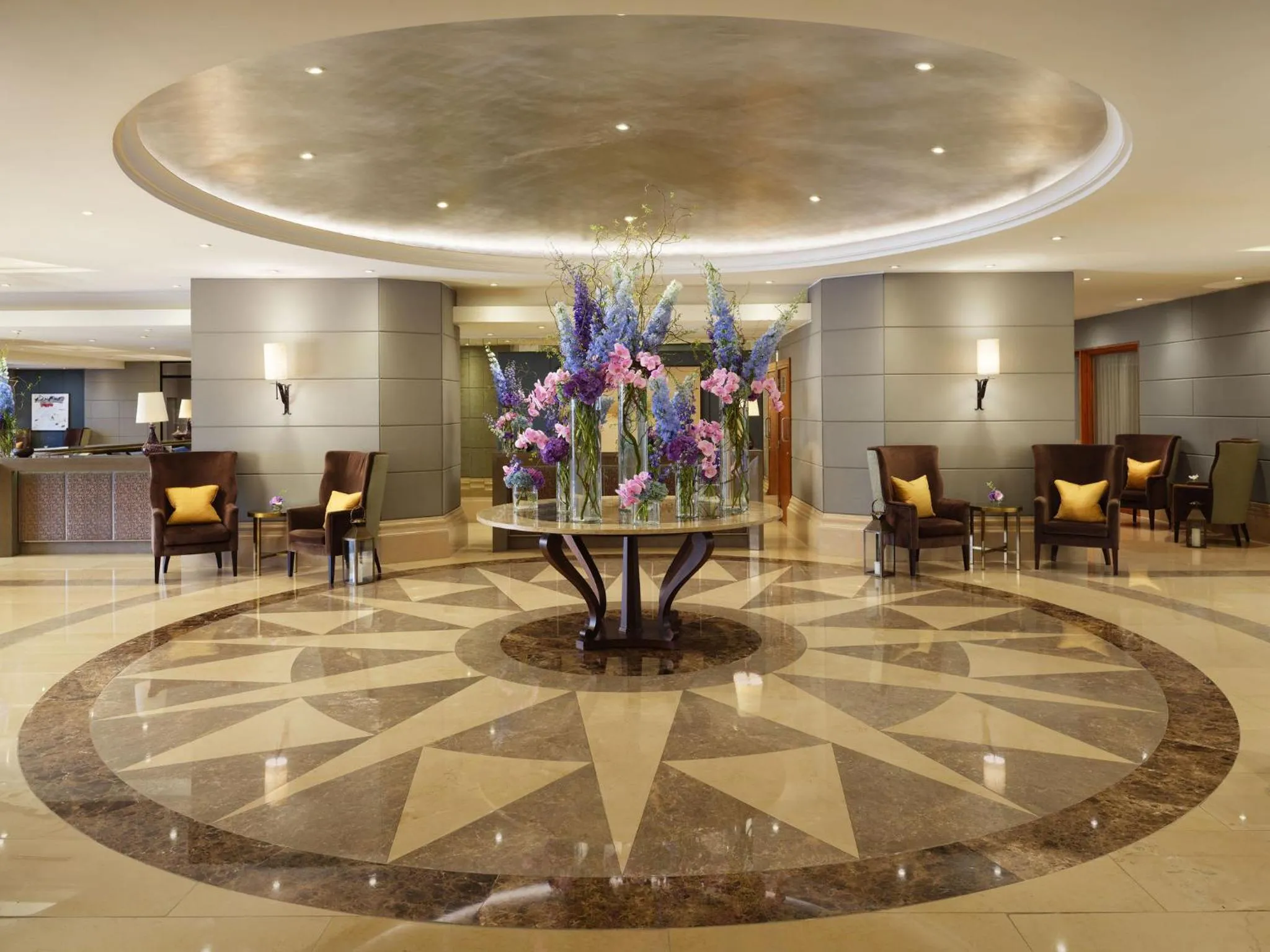 Lobby or reception in Corinthia Lisbon